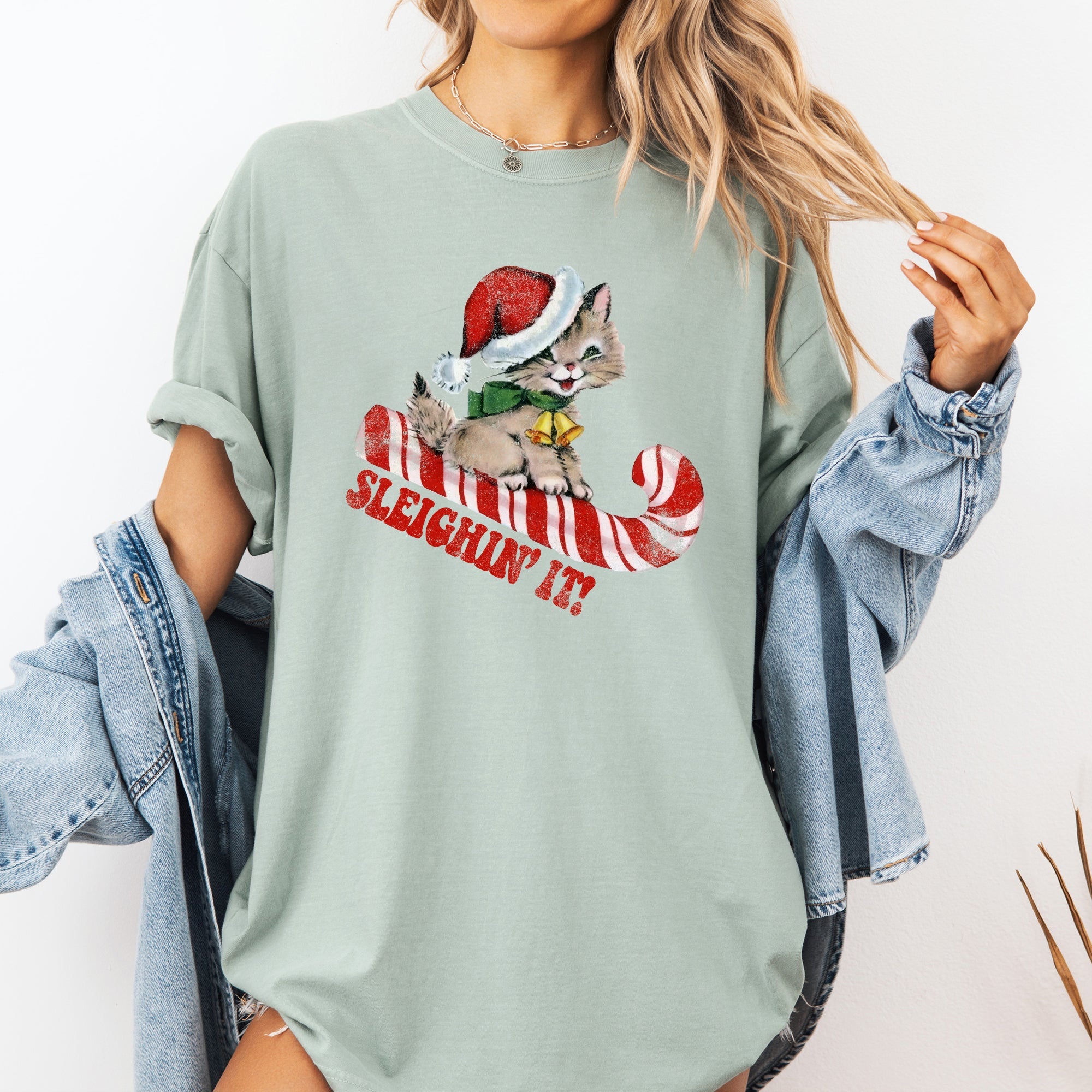Sleighing It Cute Kitty Cat Christmas Santa Xmas Holiday Cheer Snow Globe Edition Comfort Colors Tee