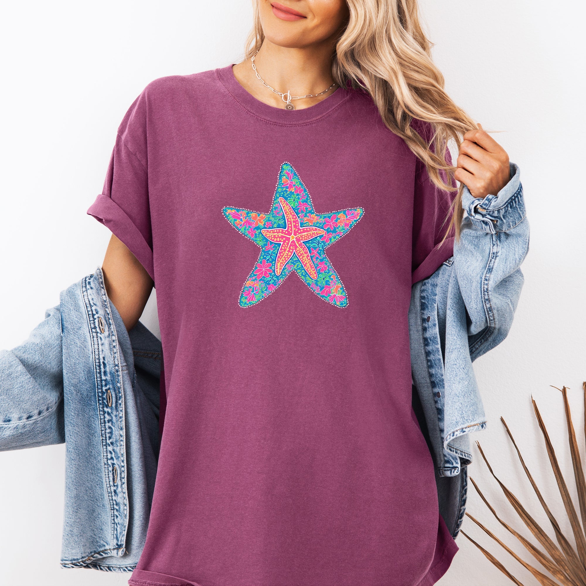 Starfish And Sea Life Summer Beach Vibes For Coastal Lovers And Sun Seekers Comfort Colors Tee