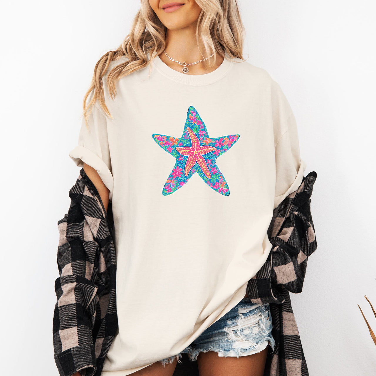 Starfish And Sea Life Summer Beach Vibes For Coastal Lovers And Sun Seekers Comfort Colors Tee
