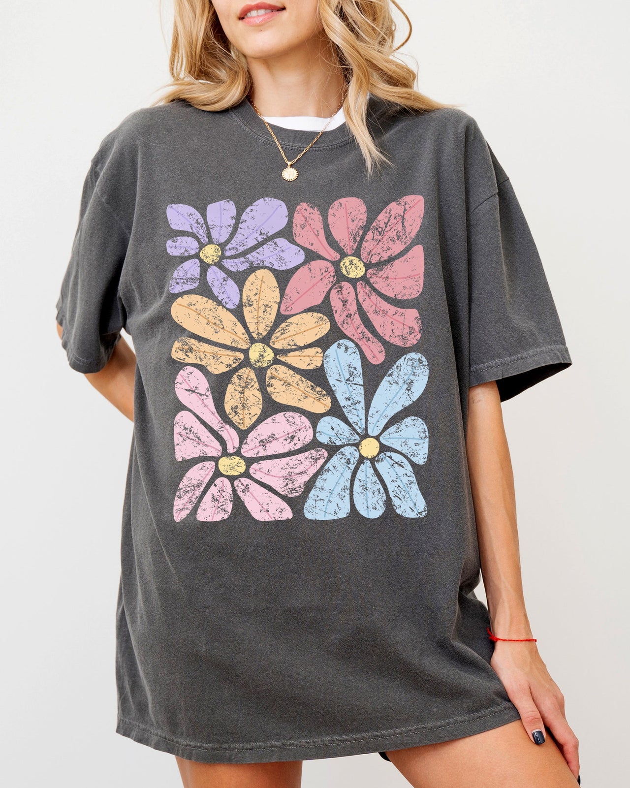 Striking Abstract Flowers Boho Floral Design With Summer Vibes Nature Gardening Festival Comfort Colors Tee