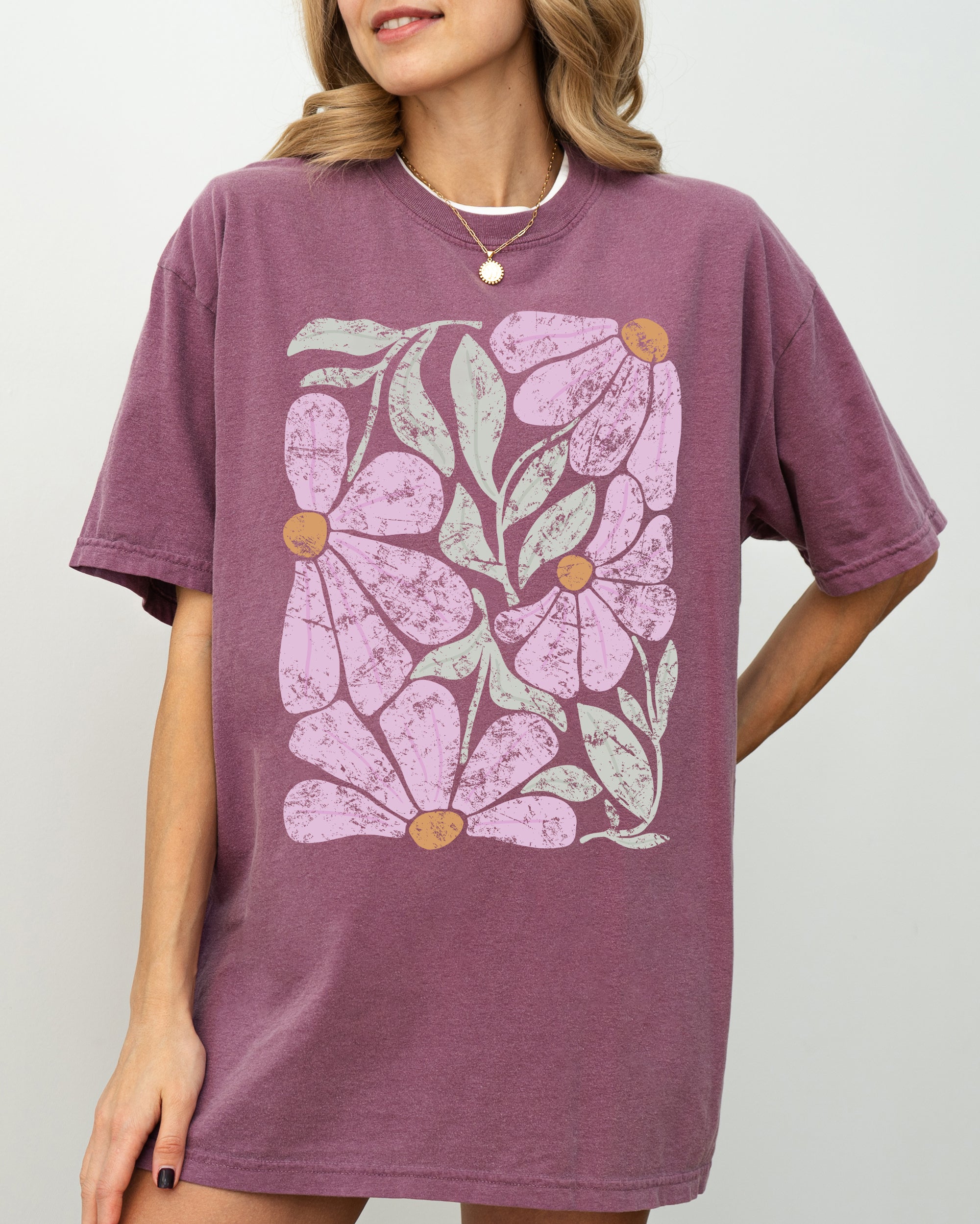 Summery Gorgeous Abstract Flowers Boho Floral Design Summer Vibes Gardening Festival Nature Comfort Colors Tee