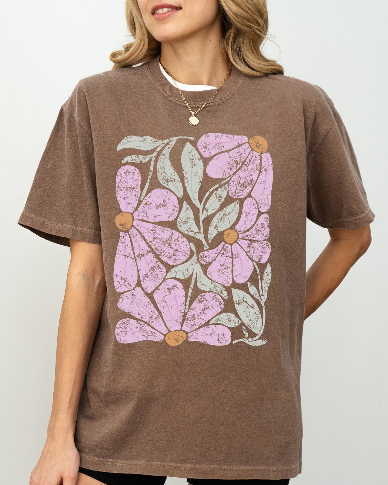 Summery Gorgeous Abstract Flowers Boho Floral Design Summer Vibes Gardening Festival Nature Comfort Colors Tee