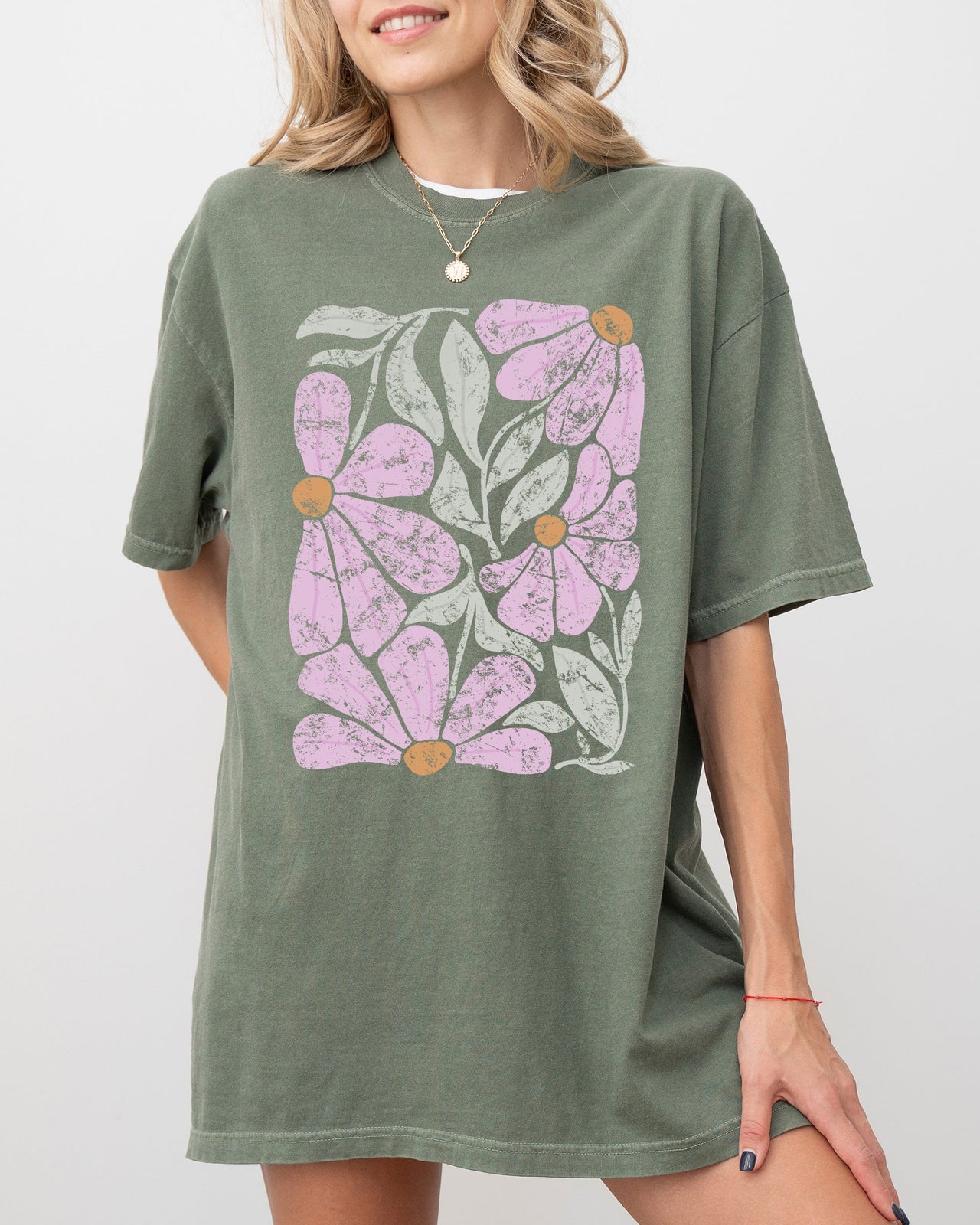 Summery Gorgeous Abstract Flowers Boho Floral Design Summer Vibes Gardening Festival Nature Comfort Colors Tee
