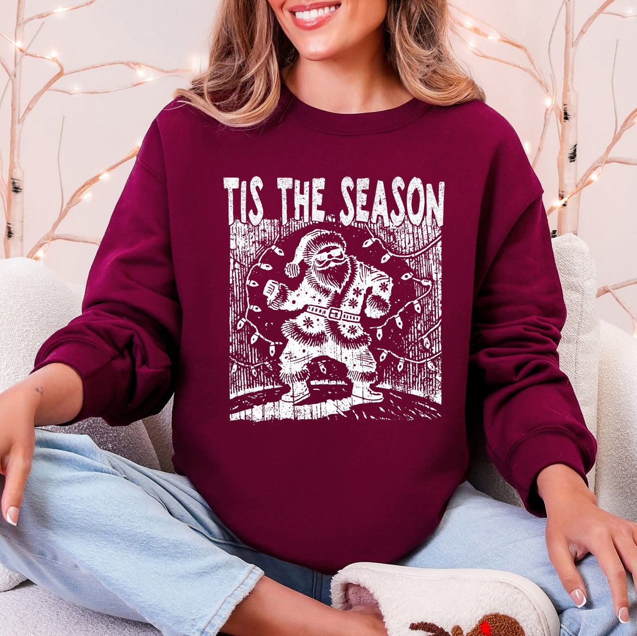 Tis The Season Dancing Santa Geese Christmas Parade Vintage Holiday Party Retro Sweatshirt