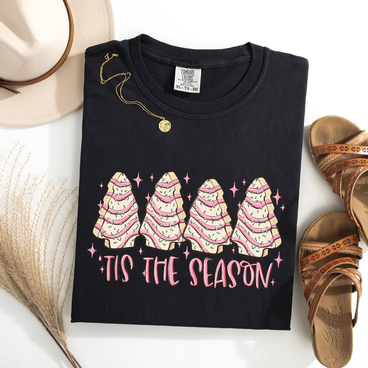 Tis The Season Pink Christmas Cakes Cute Treat Winter Santa Xmas Comfort Colors Tee