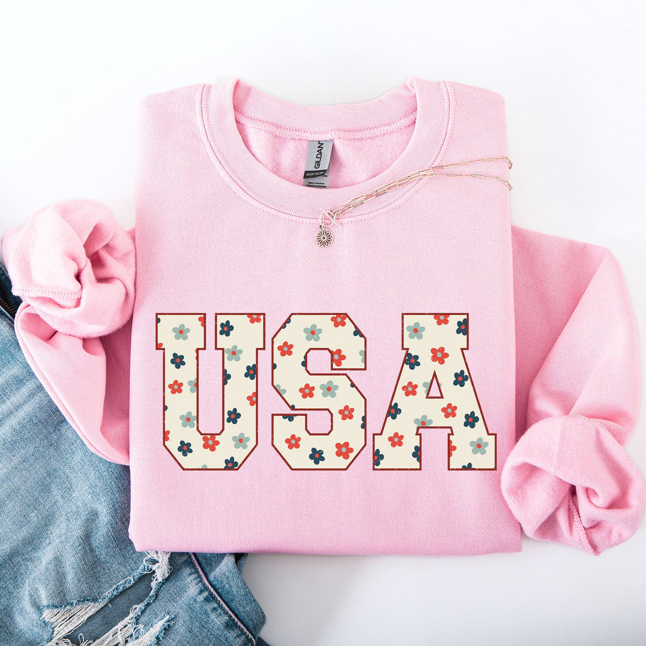 USA Flowers Minimalist Patriotic America 4th of July Independence Day Sweatshirt