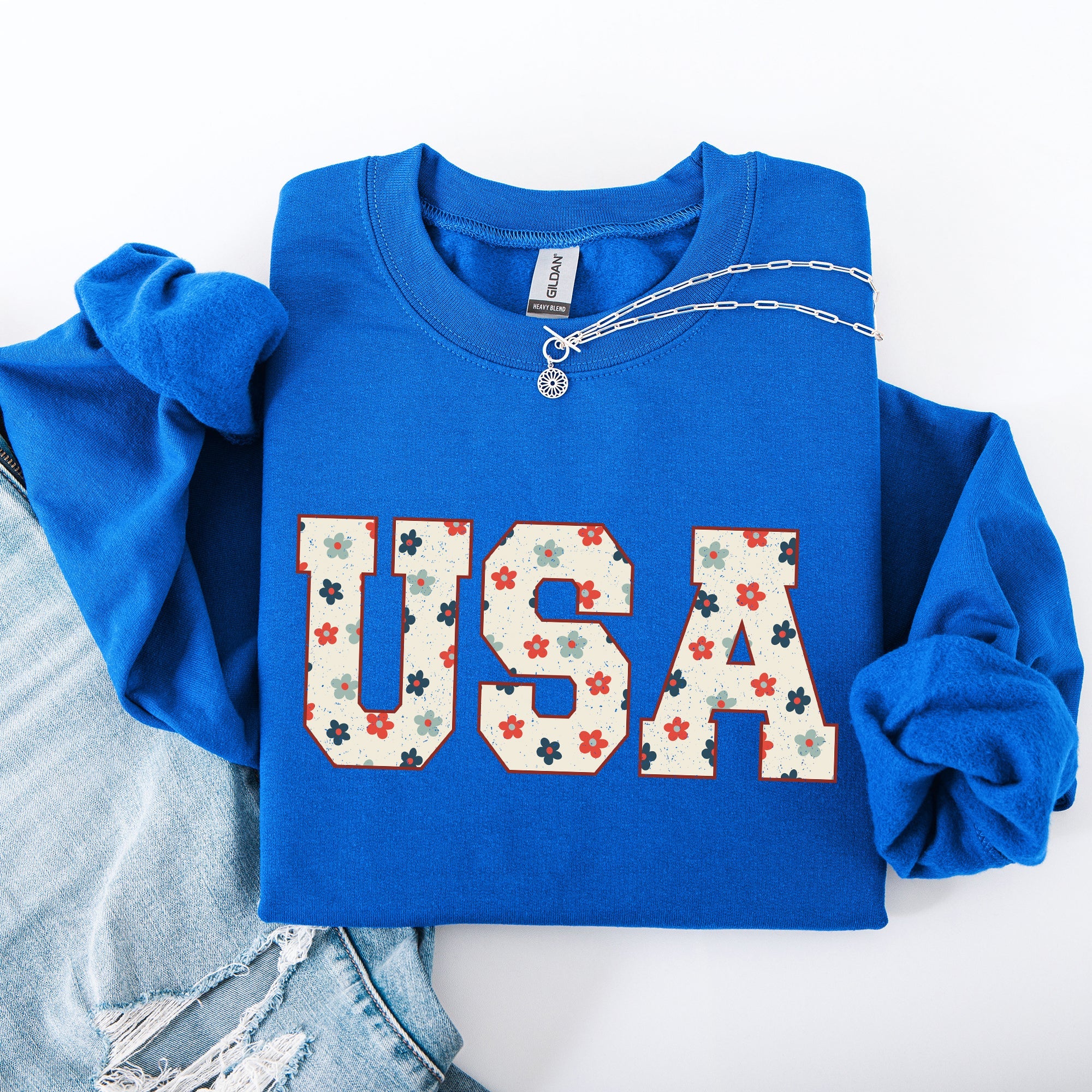 USA Flowers Minimalist Patriotic America 4th of July Independence Day Sweatshirt