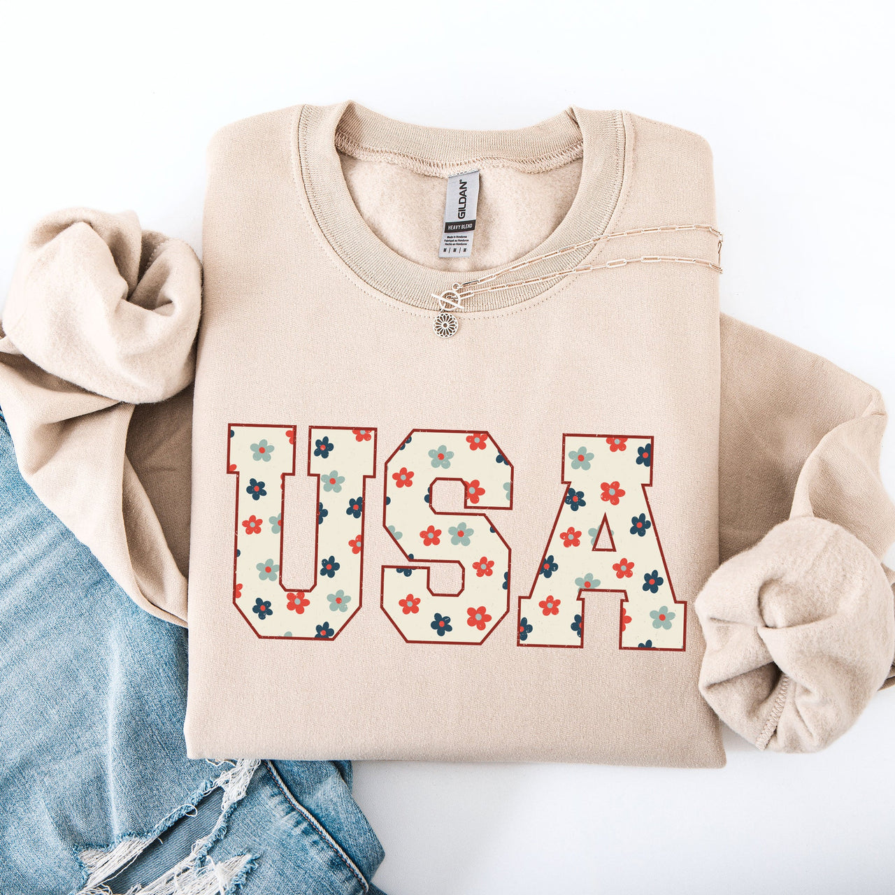 USA Flowers Minimalist Patriotic America 4th of July Independence Day Sweatshirt