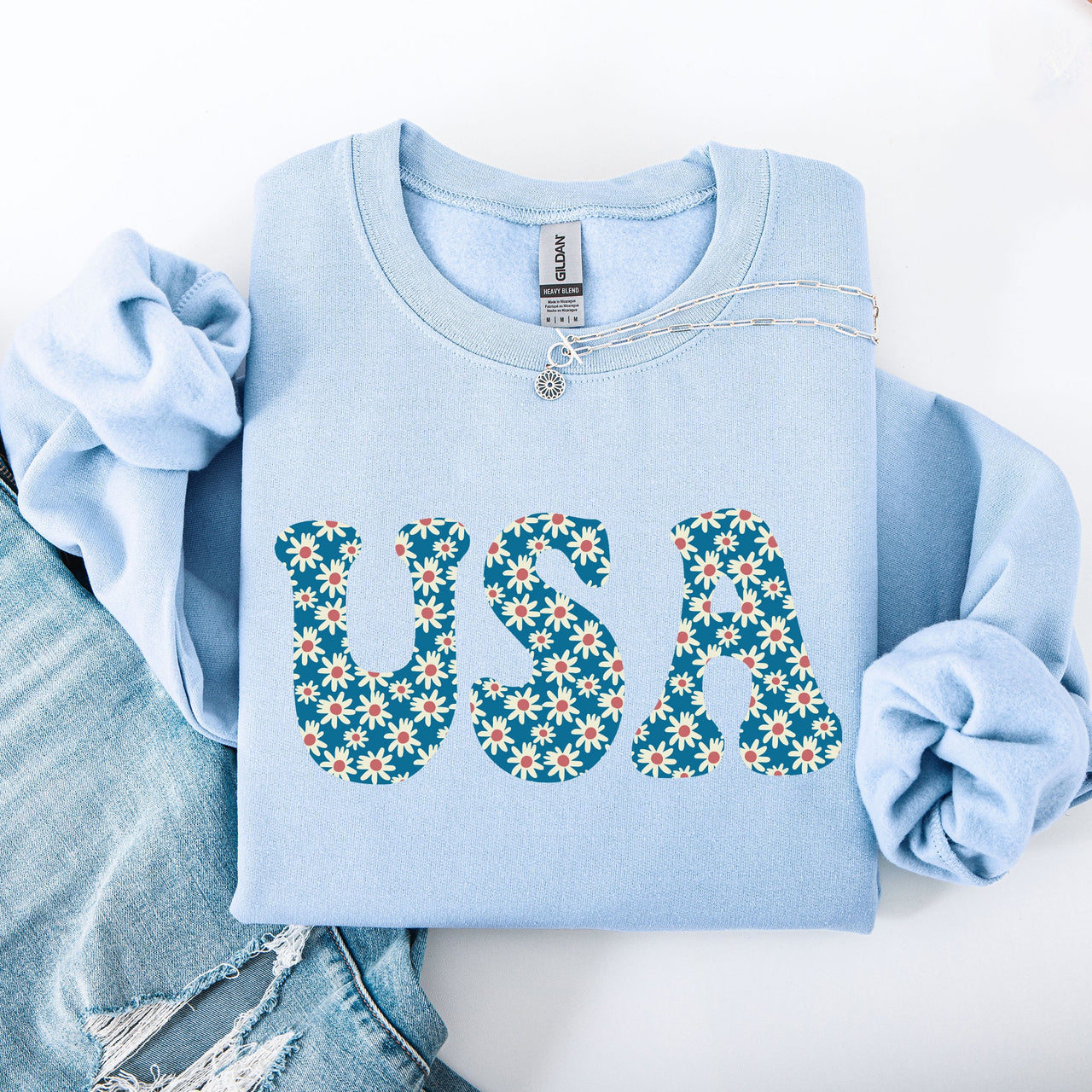 USA Retro Daisies Patriotic America Fourth of July Vintage Inspired Graphic Celebration Edition Sweatshirt