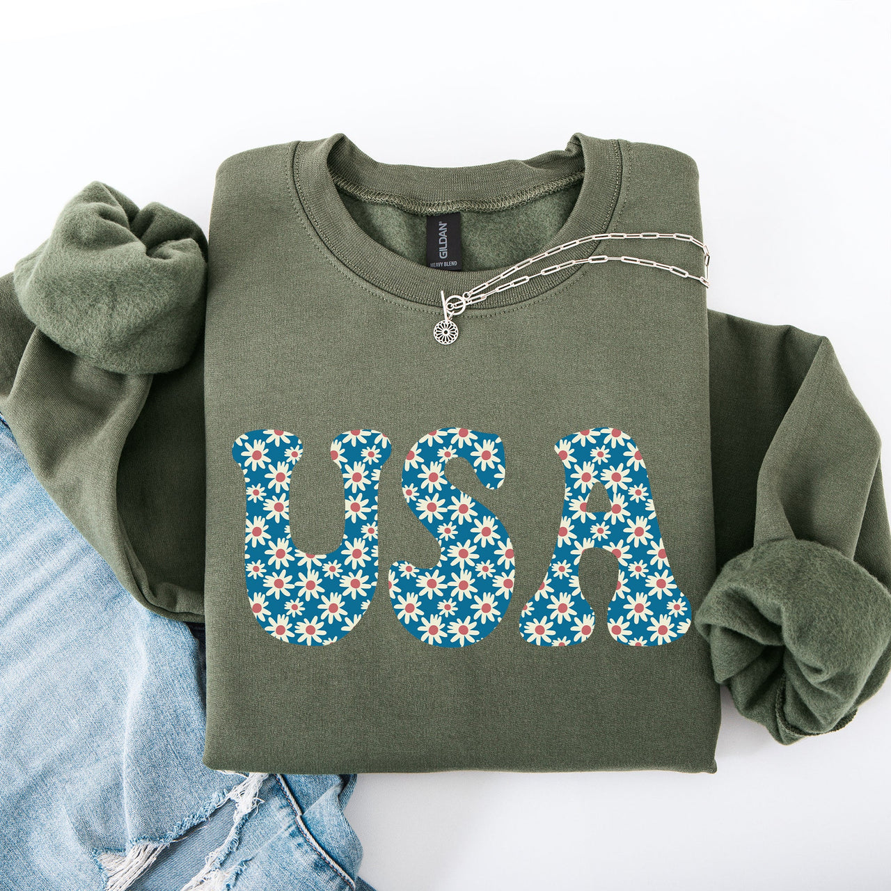 USA Retro Daisies Patriotic America Fourth of July Vintage Inspired Graphic Celebration Edition Sweatshirt