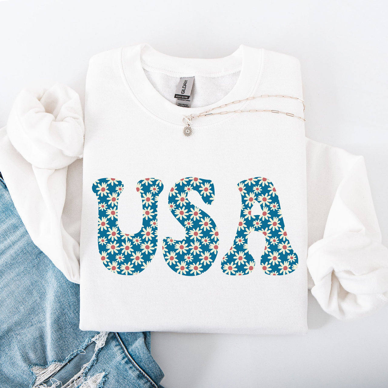 USA Retro Daisies Patriotic America Fourth of July Vintage Inspired Graphic Celebration Edition Sweatshirt