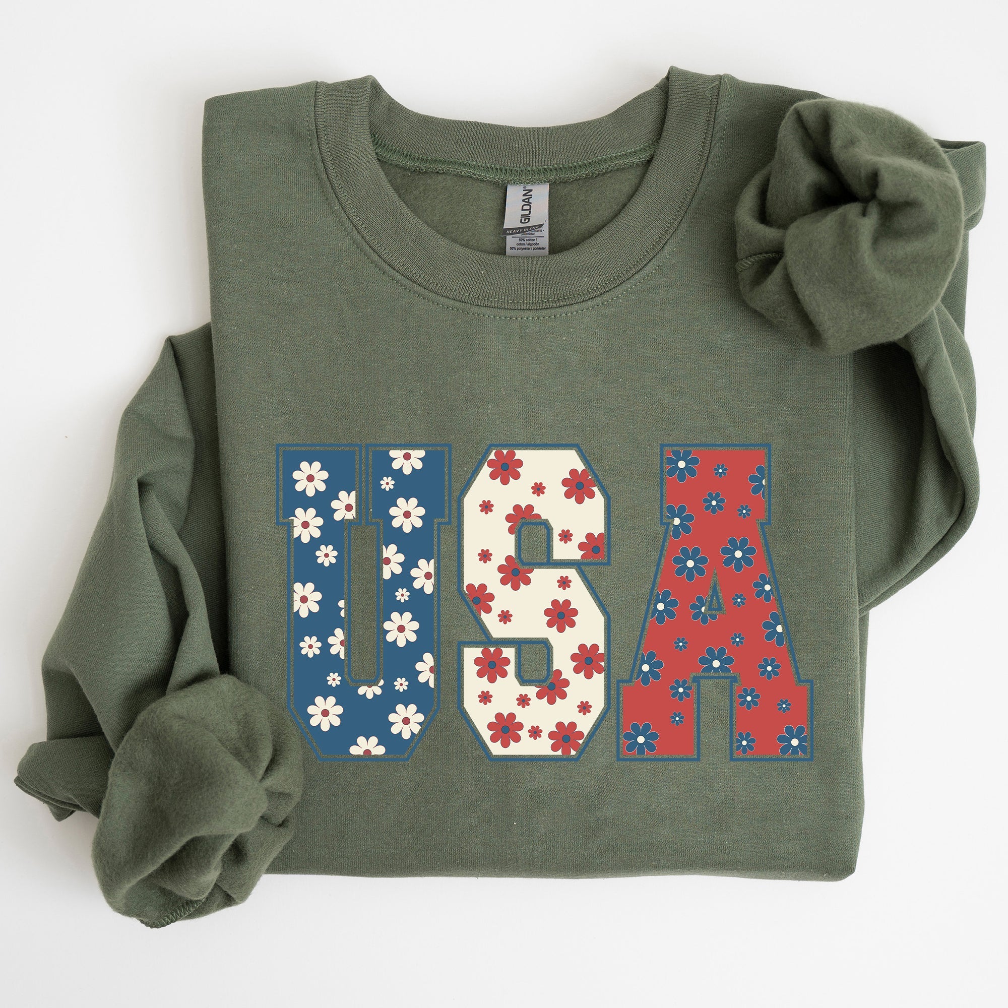 USA Floral Print Patriotic Flag and Stars Design Celebrating American Pride for Everyday Wear Sweatshirt