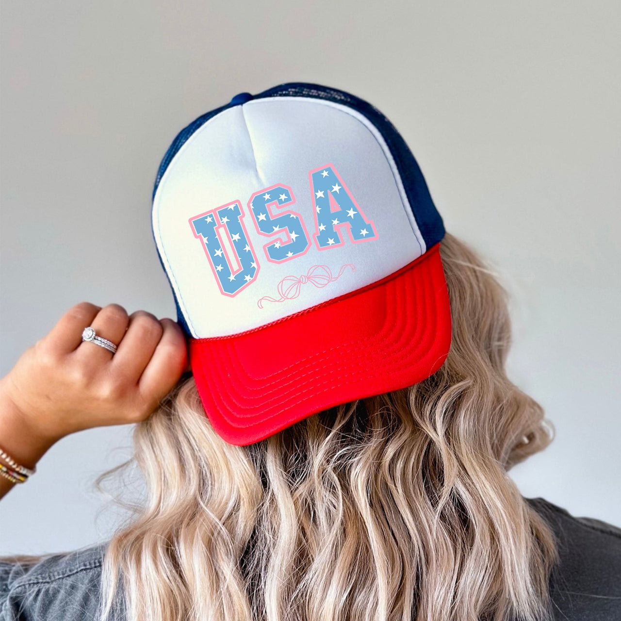 USA Ribbons And Bows Coquette Patriotic Design Deluxe Edition Snapback Trucker Hat