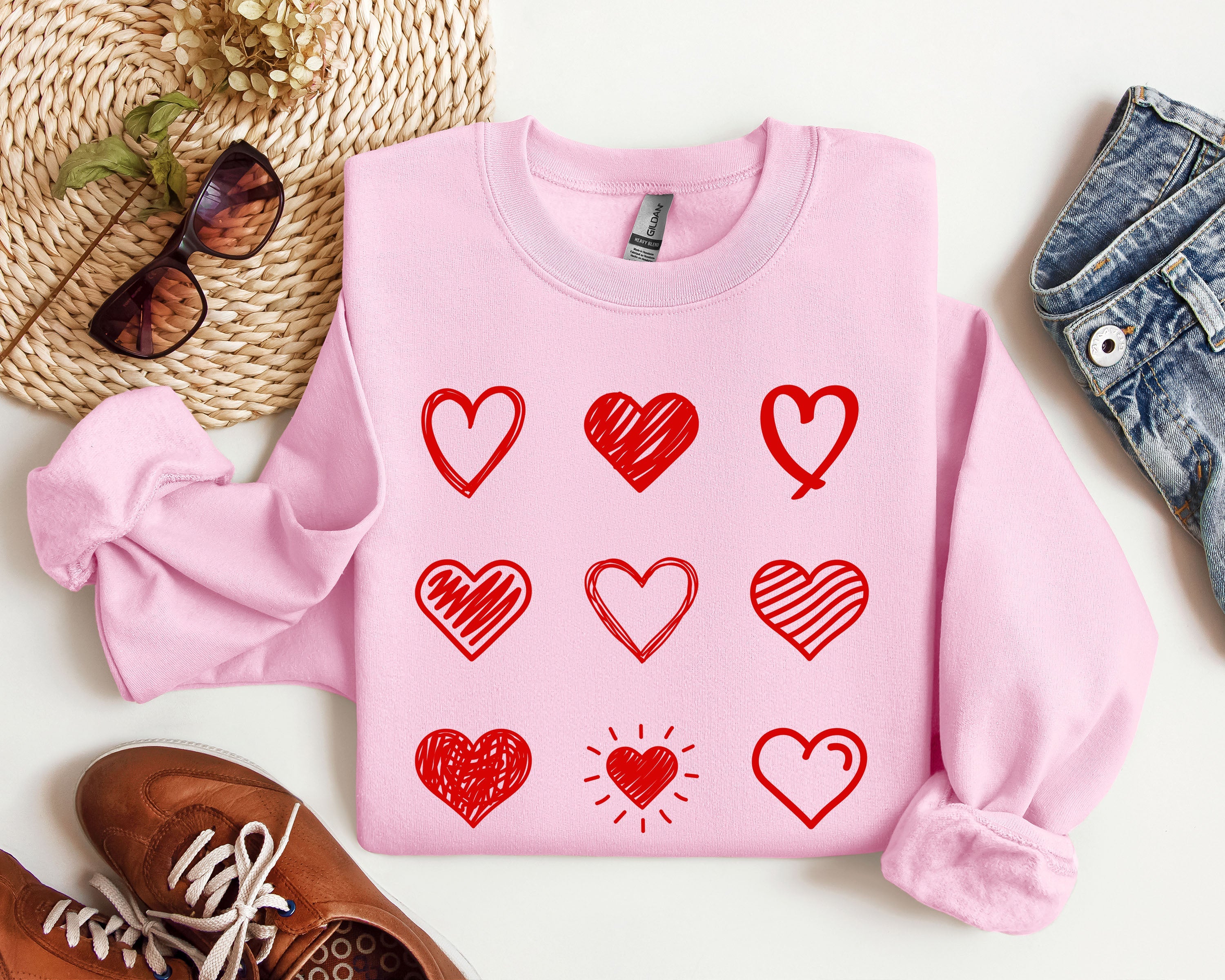 Retro Cute Hearts Vintage Valentine Edition Ultra Soft Brushed Thermal Cozy Fleece Sweatshirt