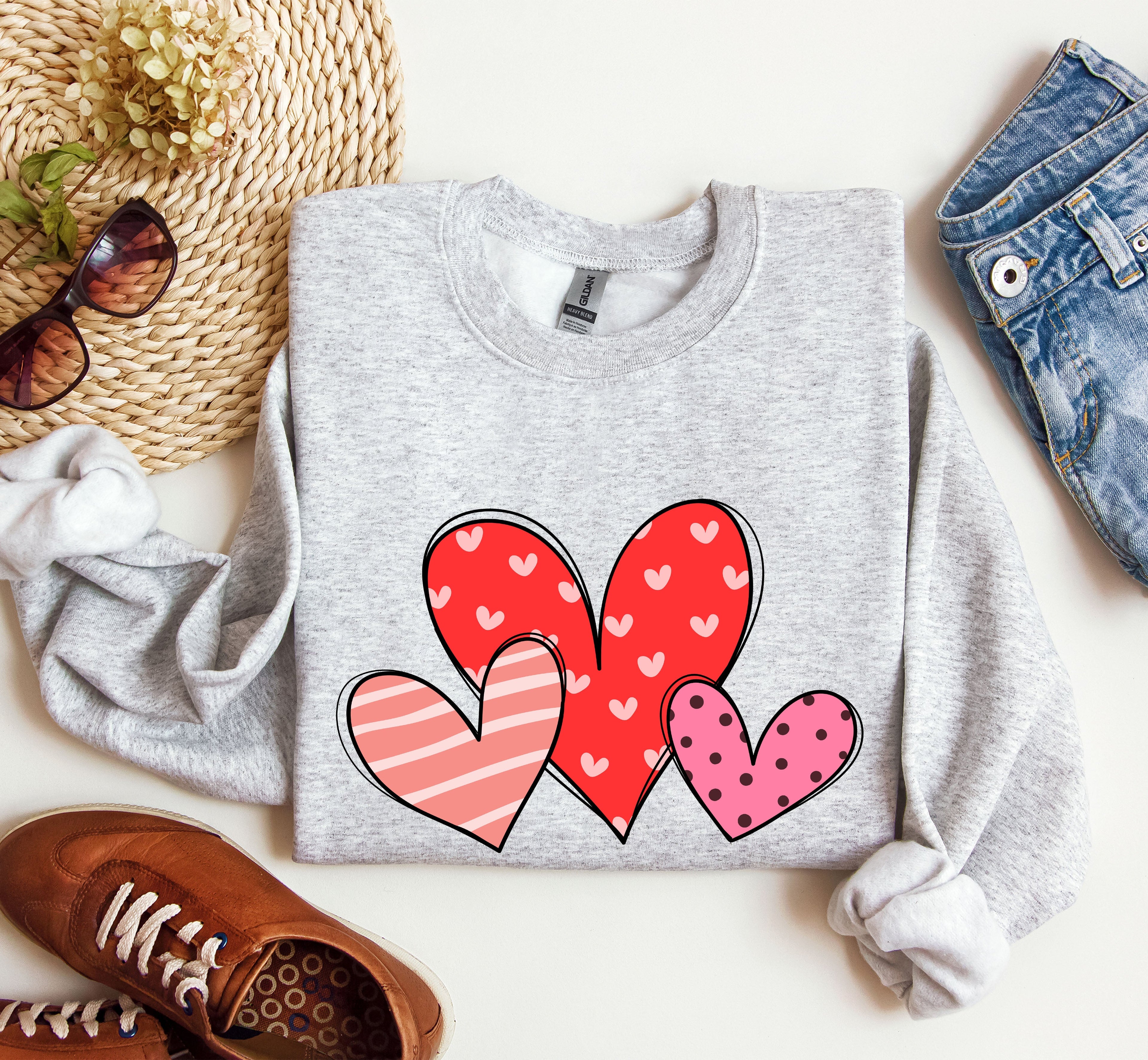Retro Hearts Set Vintage Valentine's Day Nostalgic Heart Garland And Cupid Motif Sweatshirt