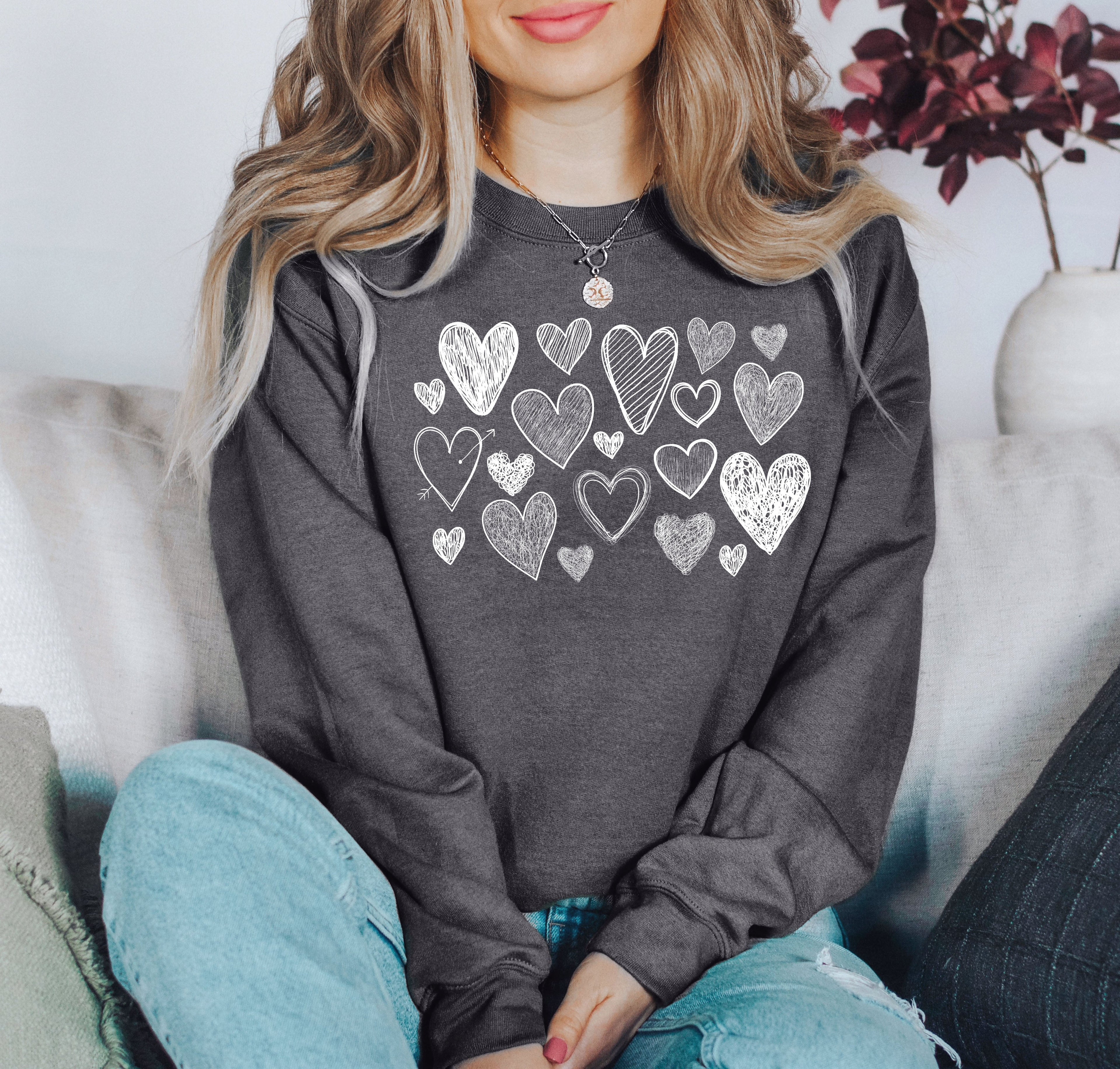 Mini Retro Hearts Vintage Valentine's Day Cozy Soft Fleece Warm Relaxed Fit Sweatshirt