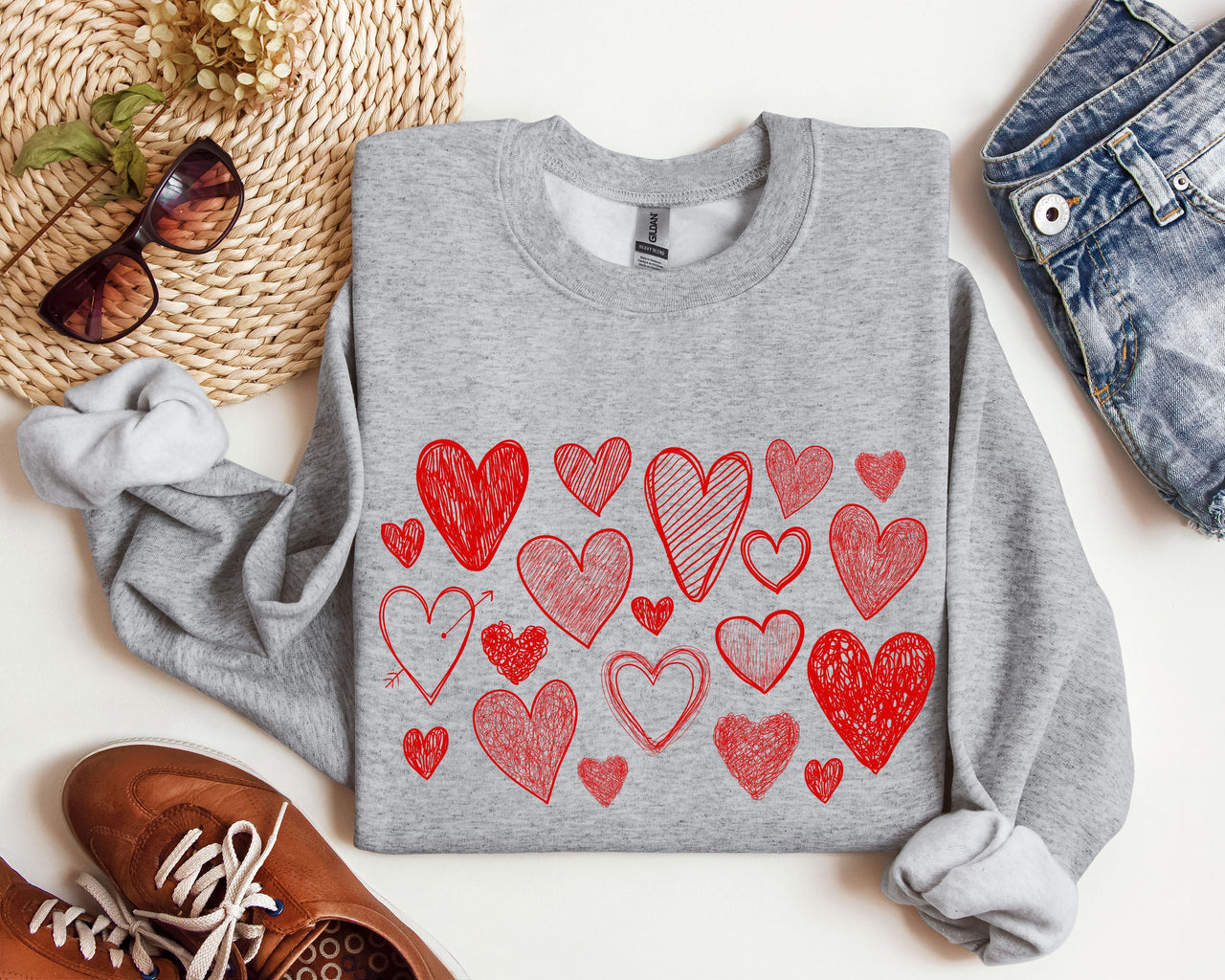 Mini Retro Hearts Vintage Valentine's Day Cozy Soft Fleece Warm Relaxed Fit Sweatshirt