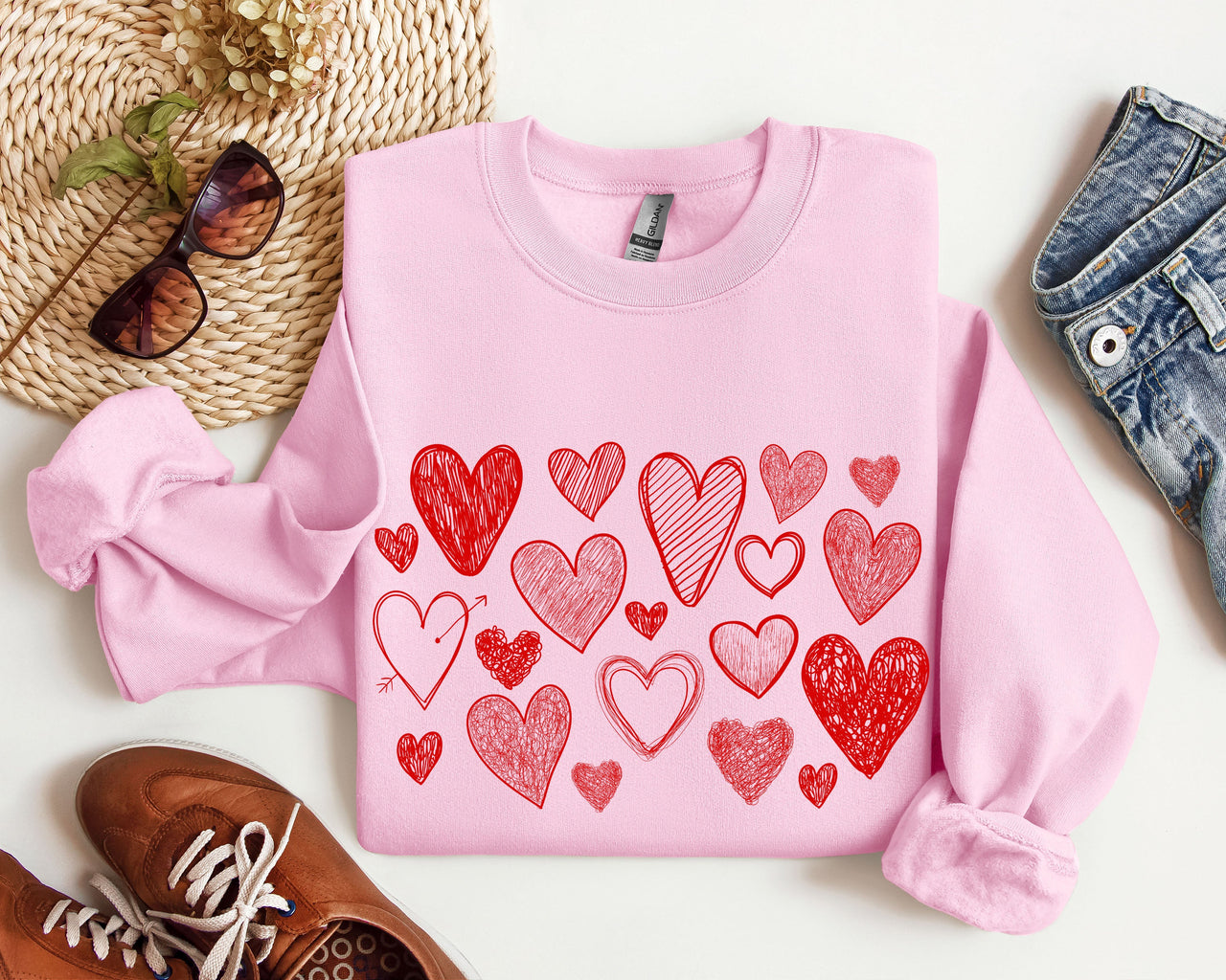 Mini Retro Hearts Vintage Valentine's Day Cozy Soft Fleece Warm Relaxed Fit Sweatshirt