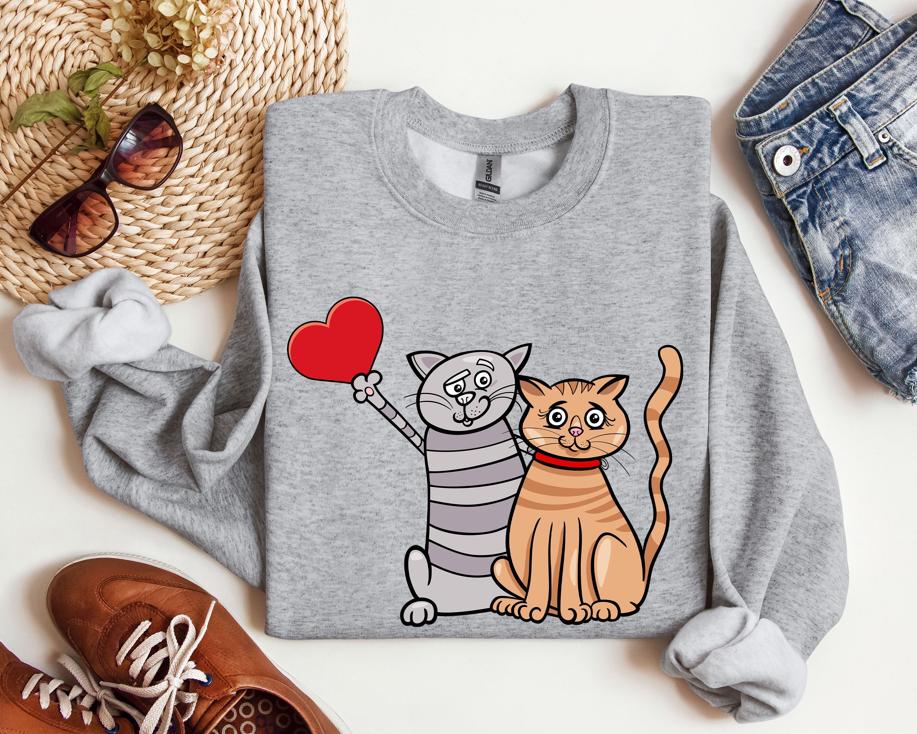 Retro Cat Lovers Vintage Valentines Day Silhouette Graphic Classic Edition Sweatshirt