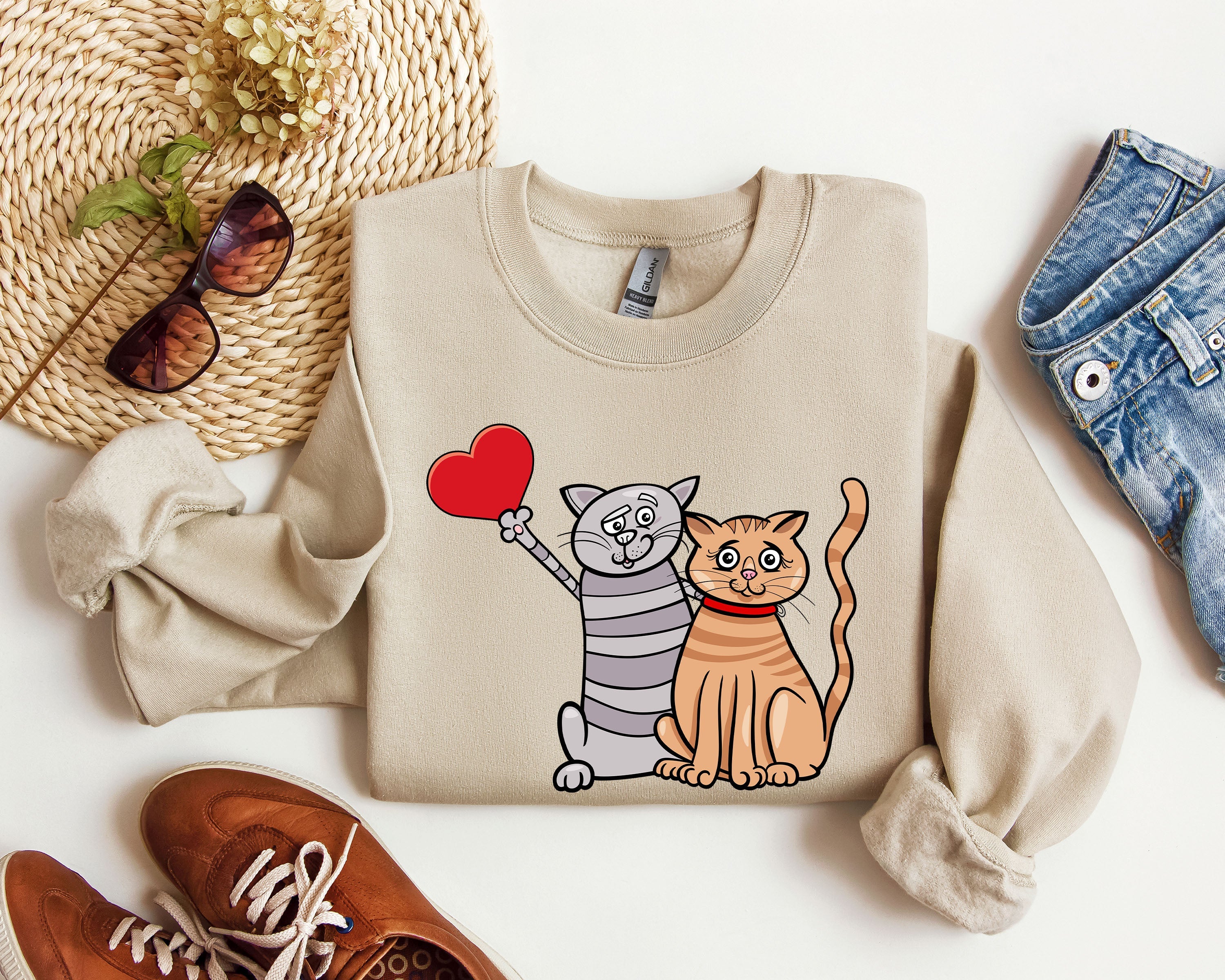 Retro Cat Lovers Vintage Valentines Day Silhouette Graphic Classic Edition Sweatshirt