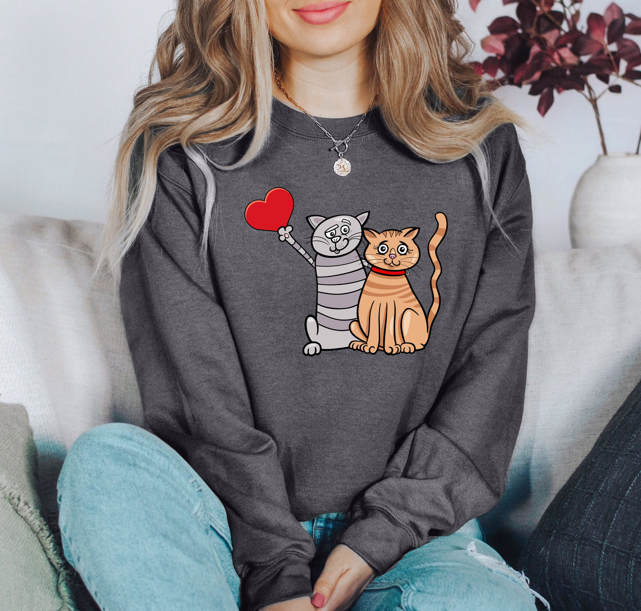 Retro Cat Lovers Vintage Valentines Day Silhouette Graphic Classic Edition Sweatshirt