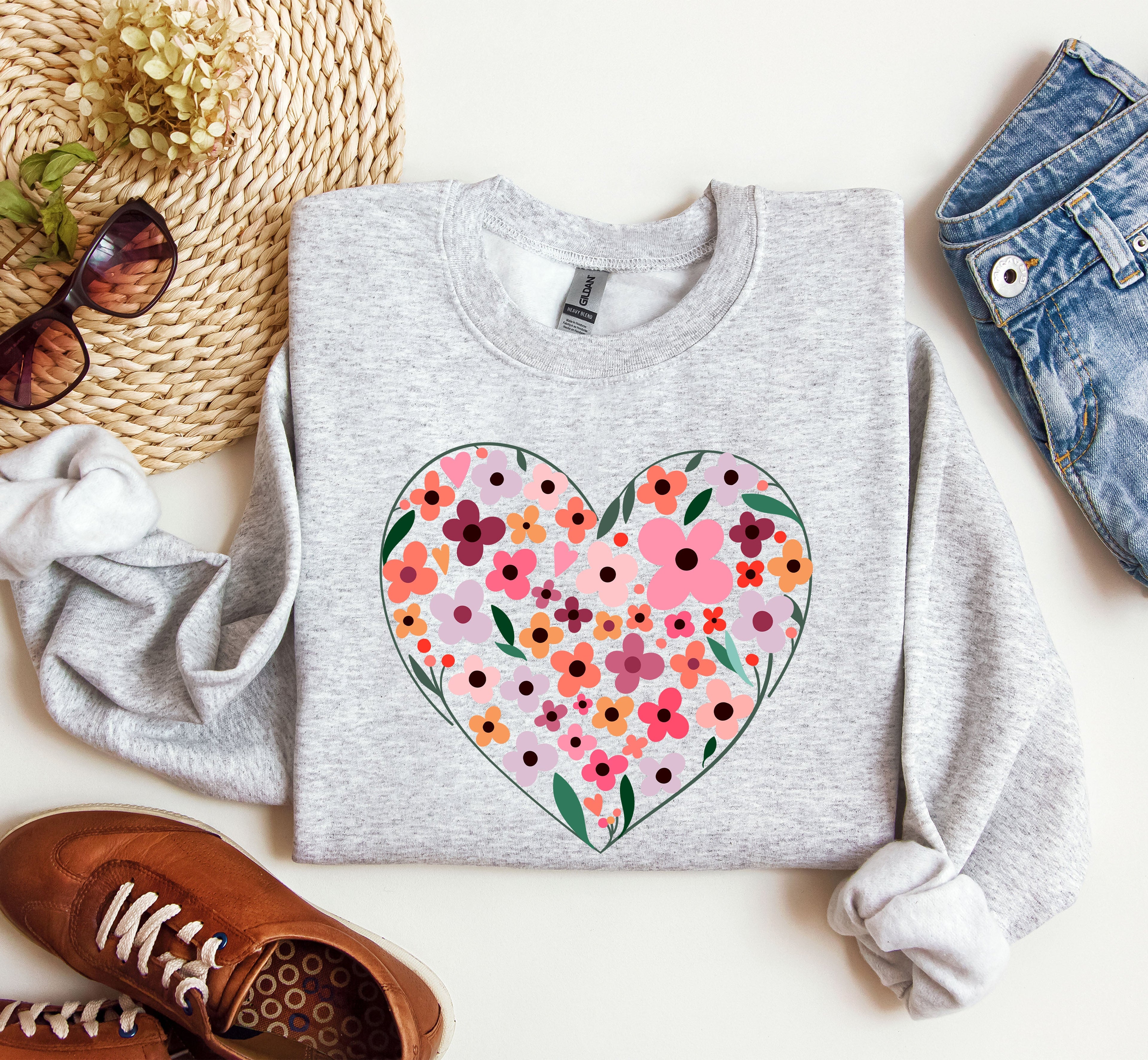 Wildflowers Heart Vintage Valentines Day Floral Bloom Theme With Romantic Garden Imagery Sweatshirt