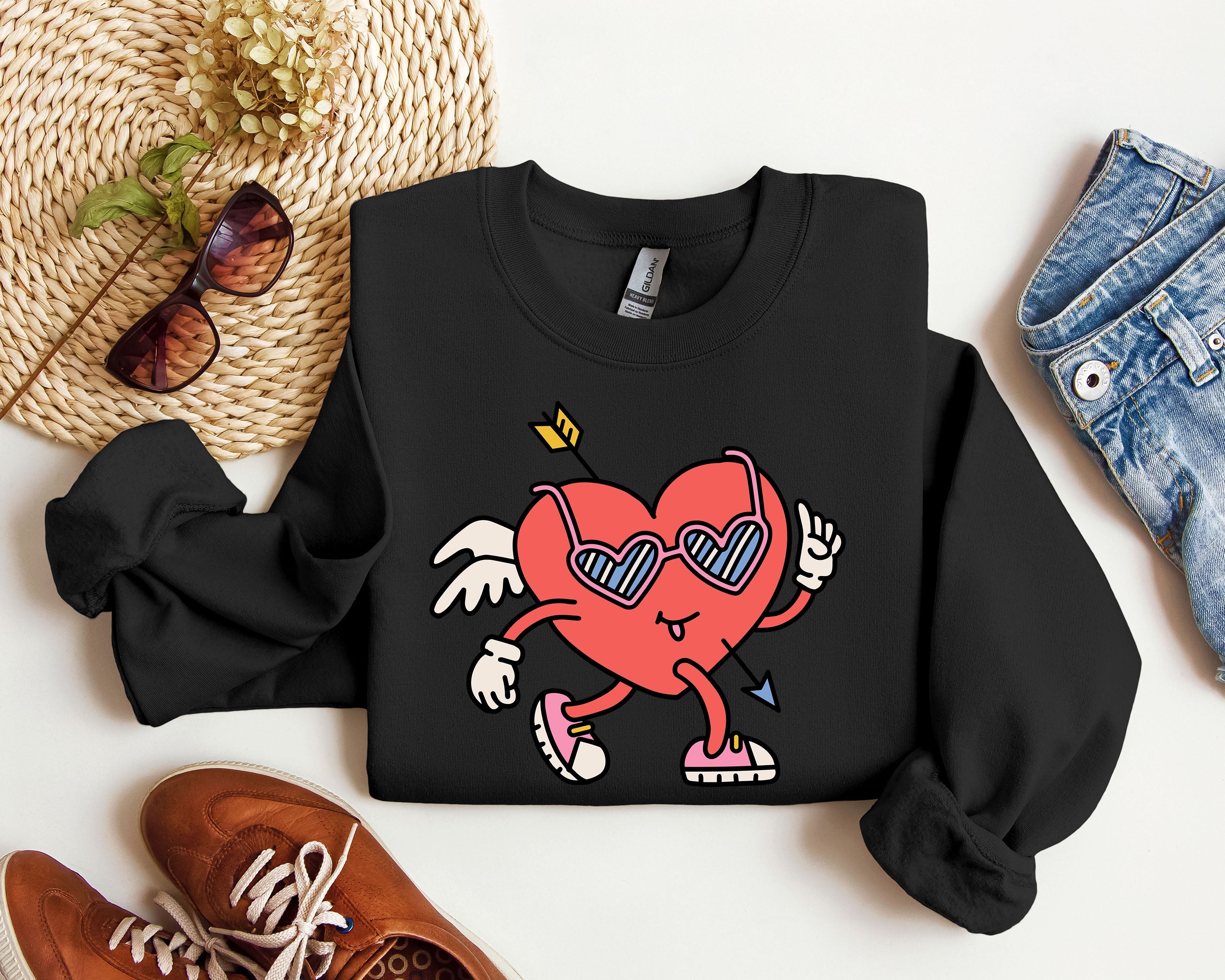 Mini Retro Heart Vintage Valentine's Day Print Cozy Fleece Classic Style For Everyday Wear Sweatshirt