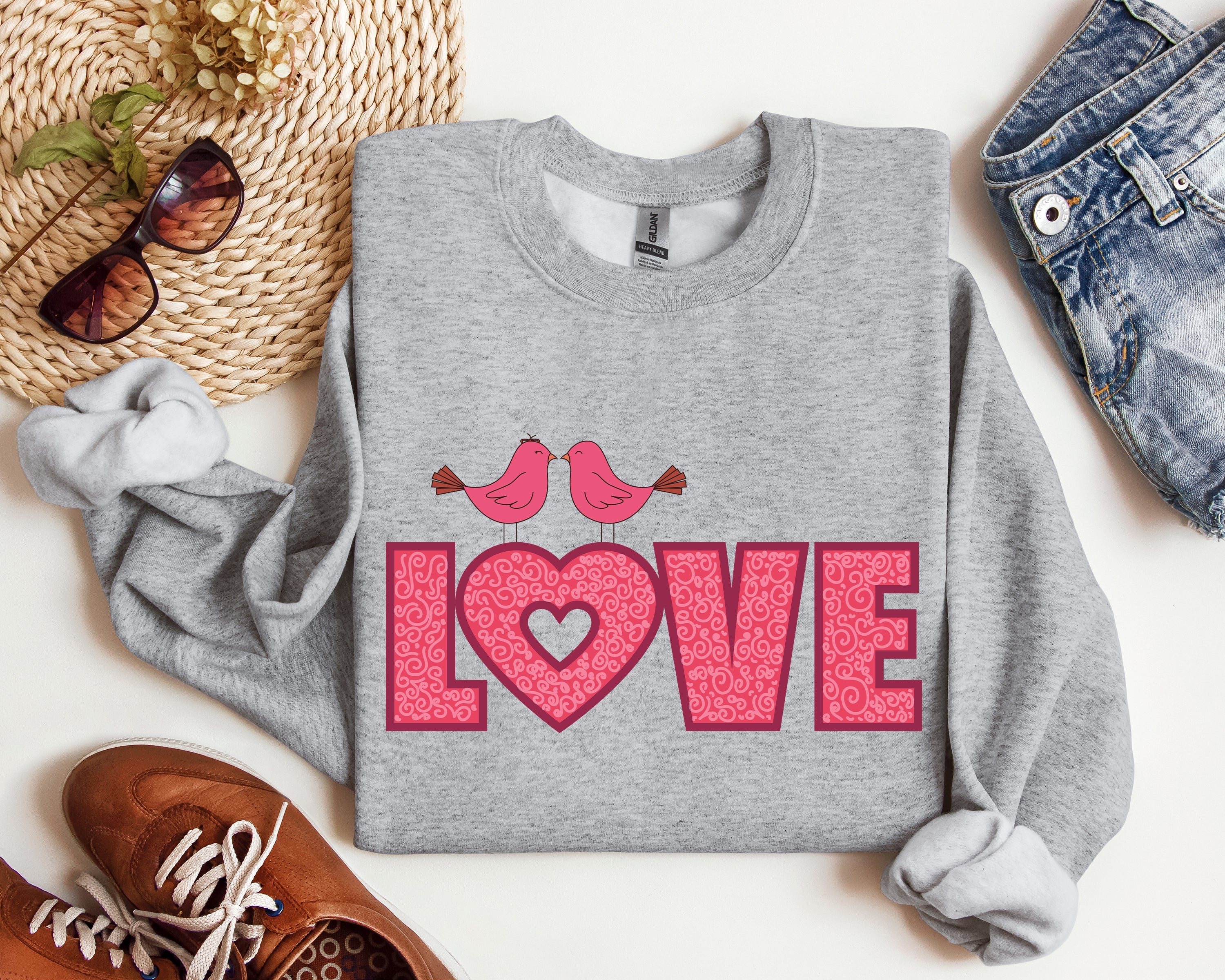 Retro Love Birds Vintage Valentine Romance Illustration For Lovers Of Classic Romantic Imagery Sweatshirt