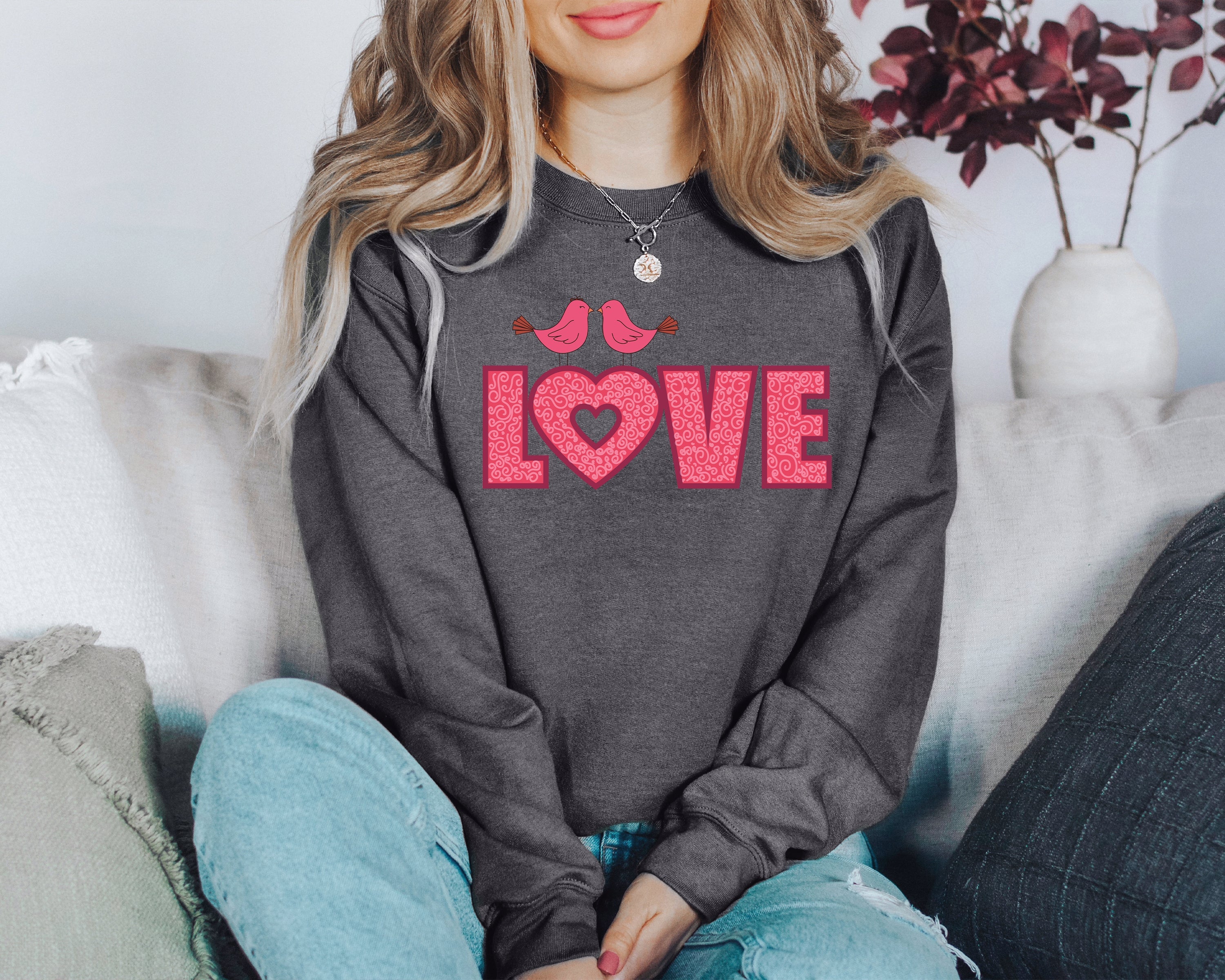 Retro Love Birds Vintage Valentine Romance Illustration For Lovers Of Classic Romantic Imagery Sweatshirt