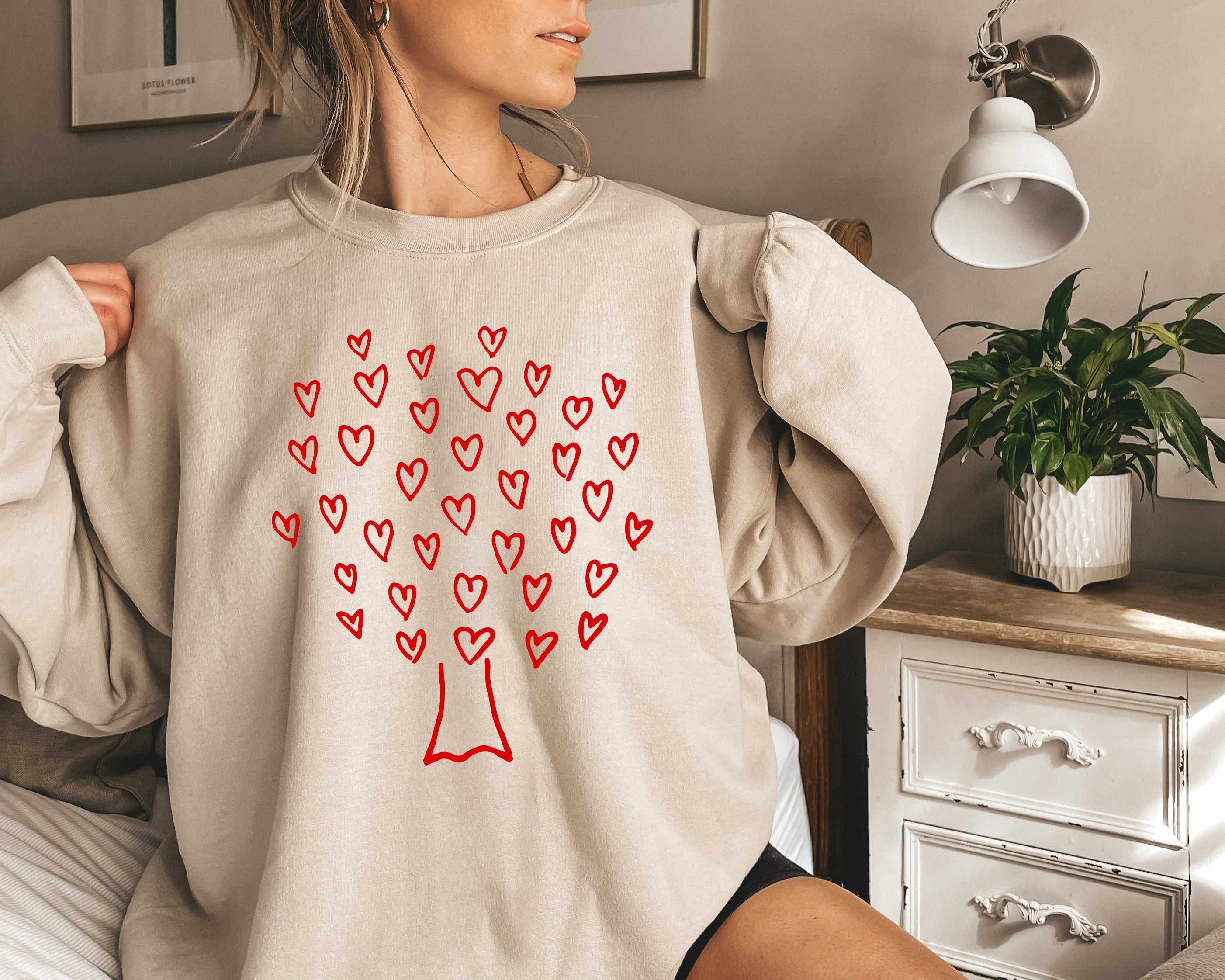 Retro Heart Tree Vintage Valentine's Day Love Letter Edition Cozy Classic Sweatshirt