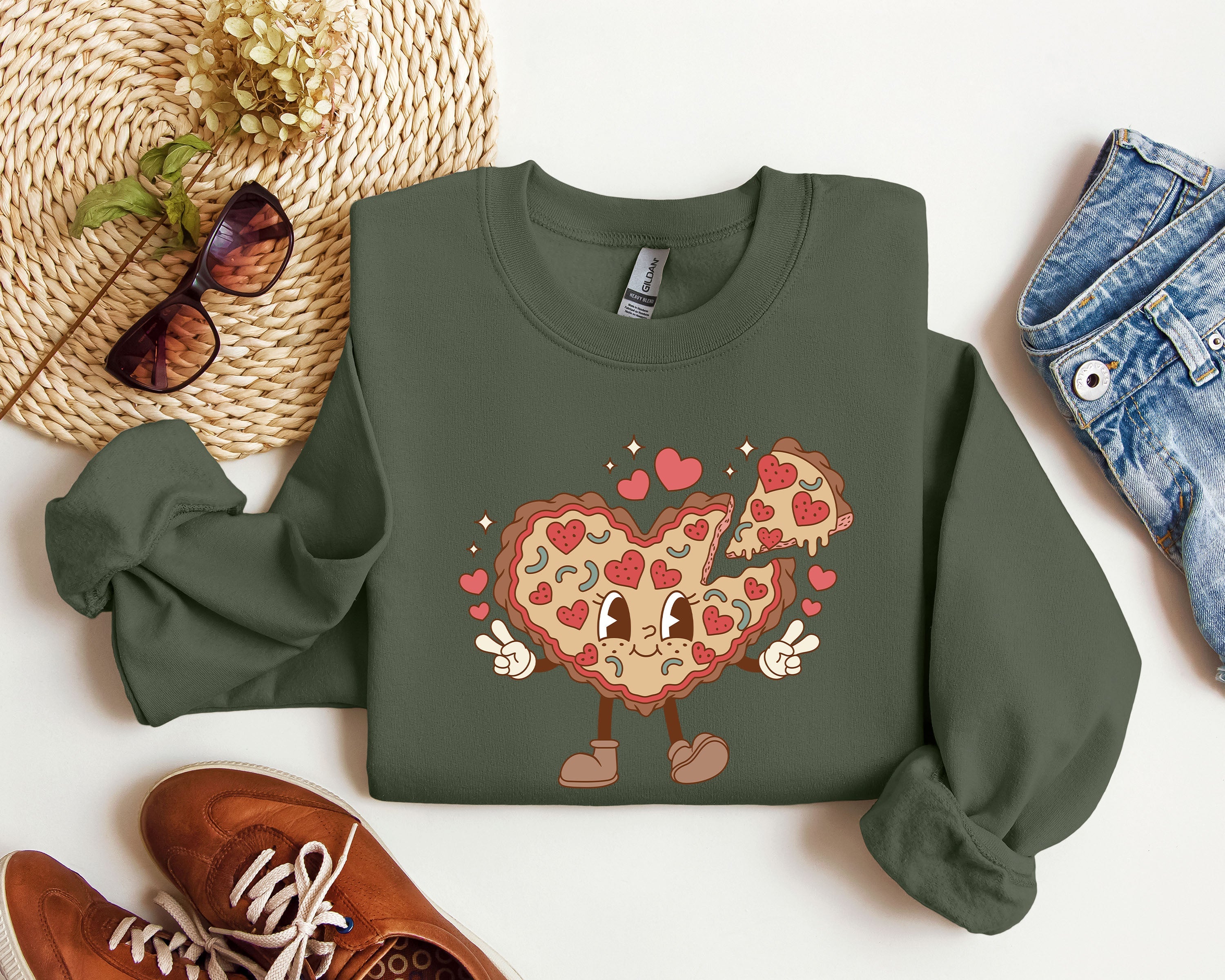 Retro Heart Pie Vintage Valentine's Day Love Theme Cozy Nostalgic Graphic Print Sweatshirt