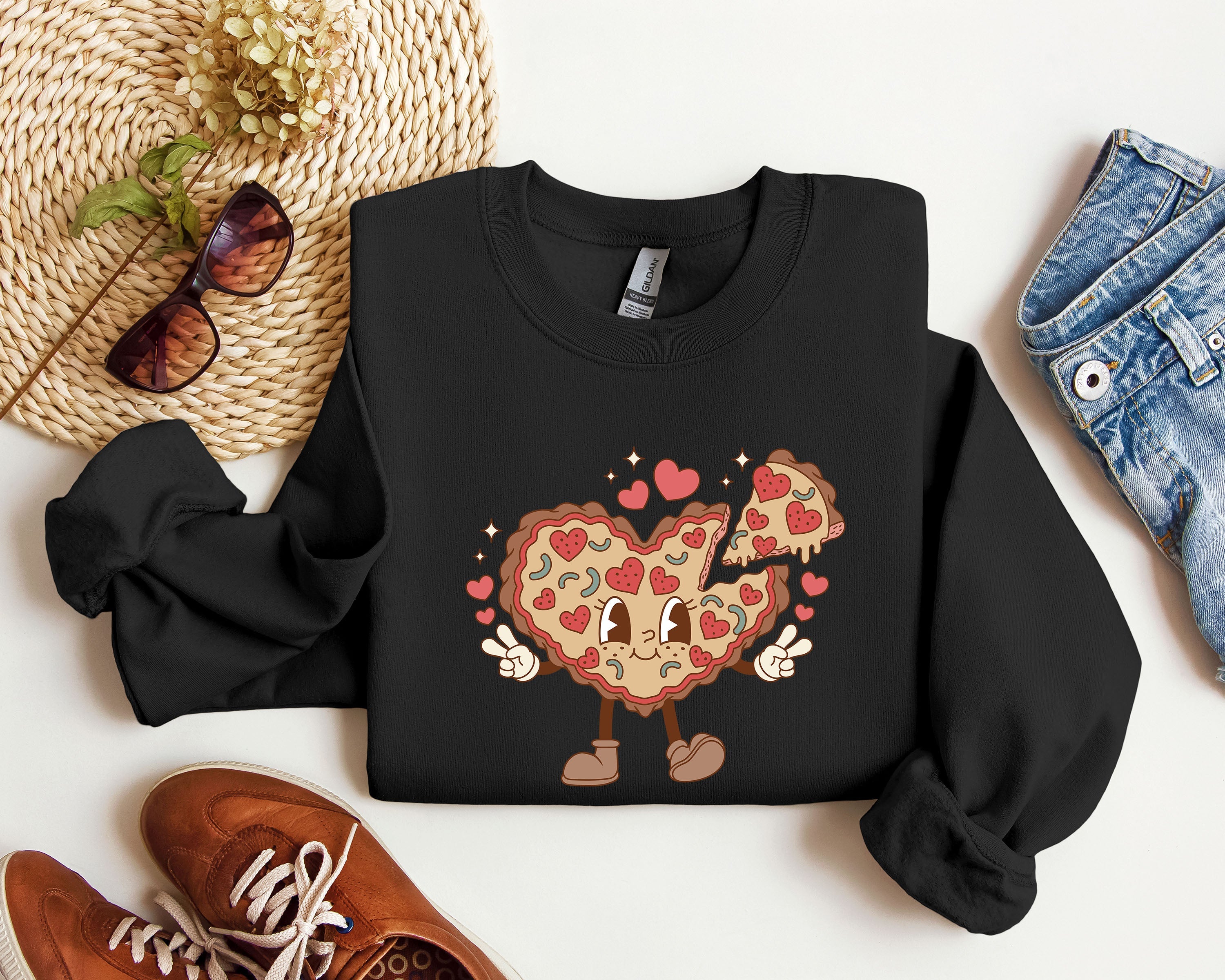 Retro Heart Pie Vintage Valentine's Day Love Theme Cozy Nostalgic Graphic Print Sweatshirt