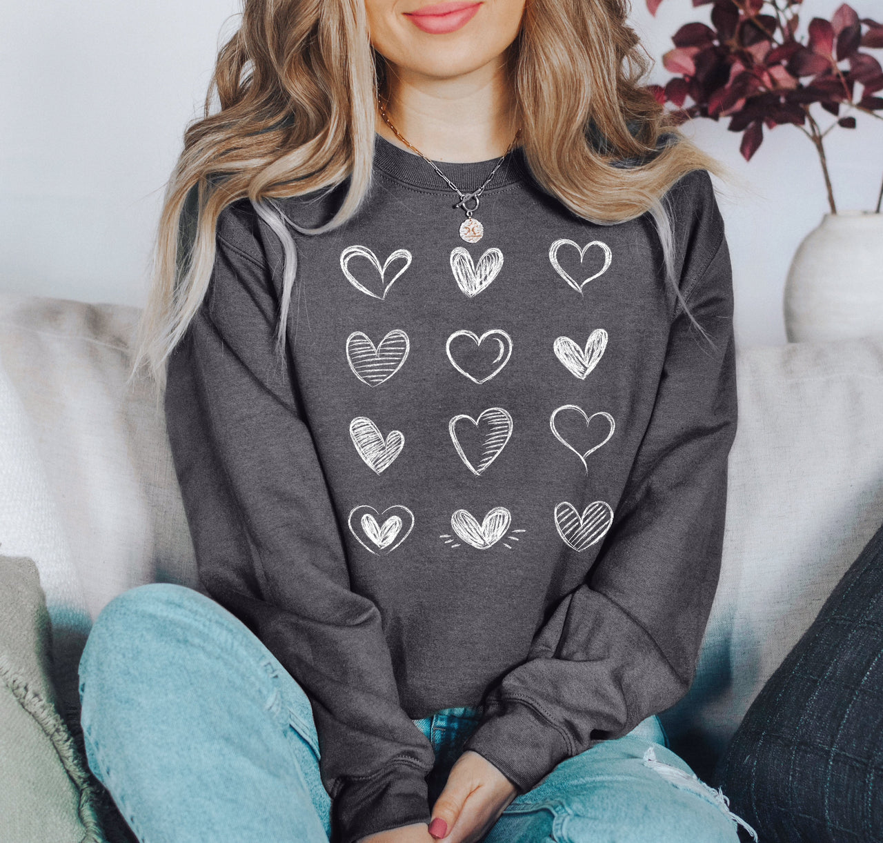 Retro Chic Hearts Vintage Valentine's Day Nostalgic Romance Graphic Print Sweatshirt