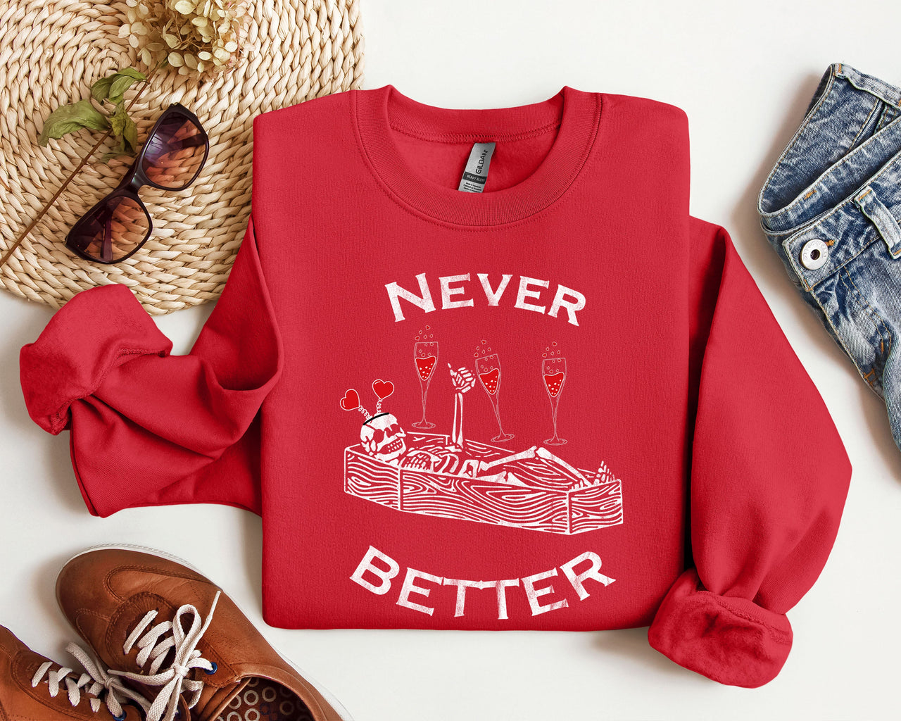 Never Better Lover Skeleton Vintage Valentine's Day Heartwarming Retro Cozy Fleece Sweatshirt
