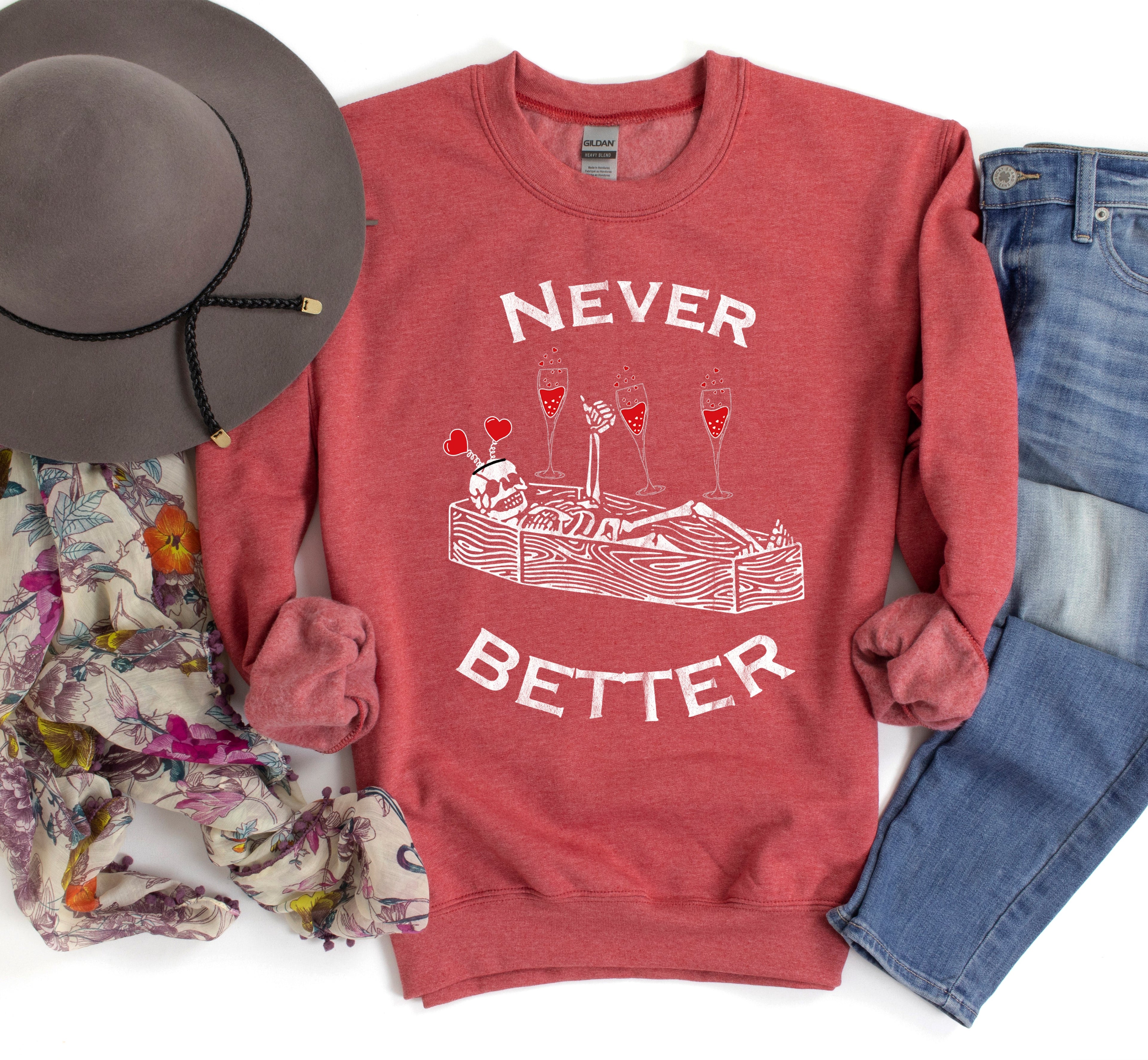 Never Better Lover Skeleton Vintage Valentine's Day Heartwarming Retro Cozy Fleece Sweatshirt