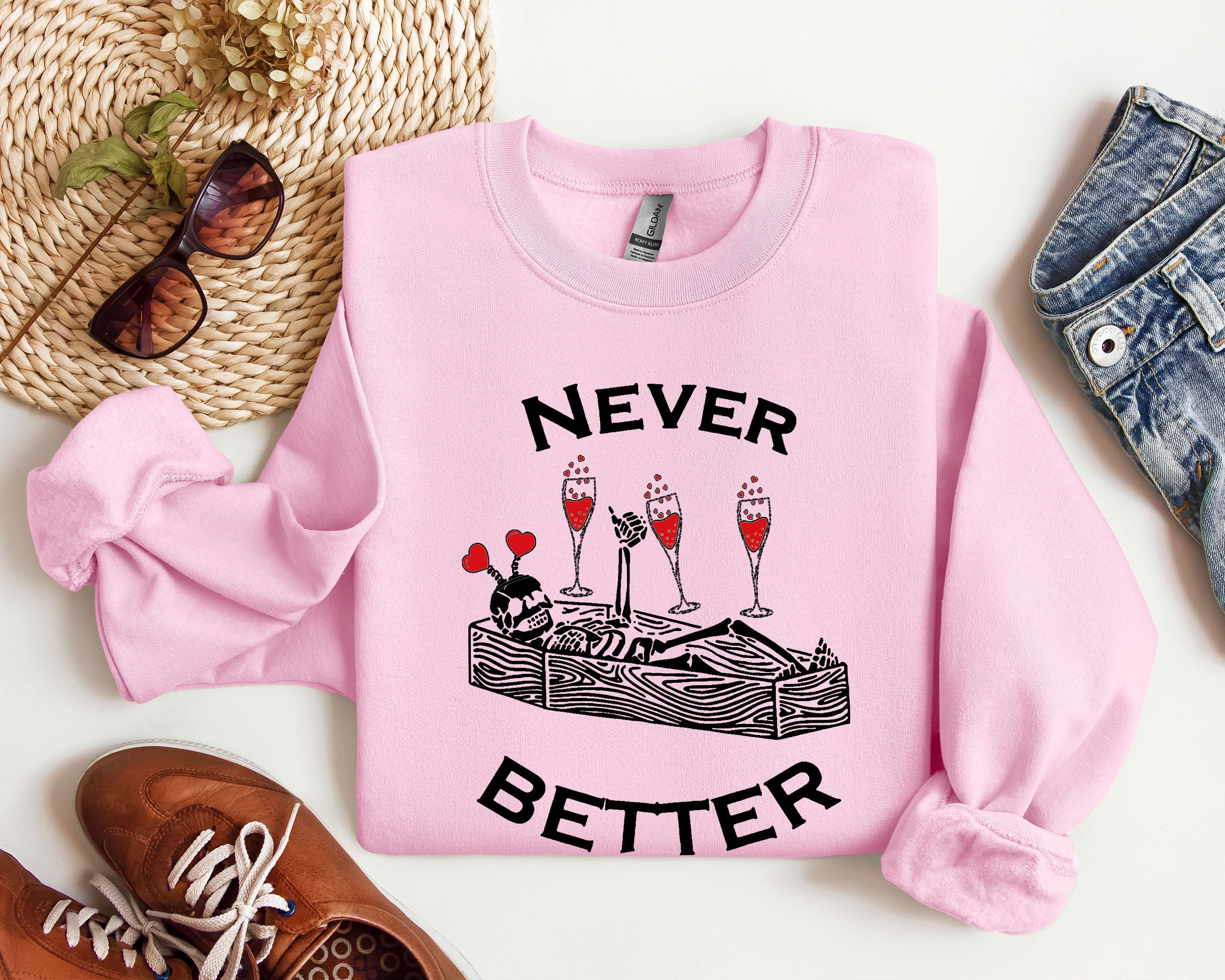 Never Better Lover Skeleton Vintage Valentine's Day Heartwarming Retro Cozy Fleece Sweatshirt