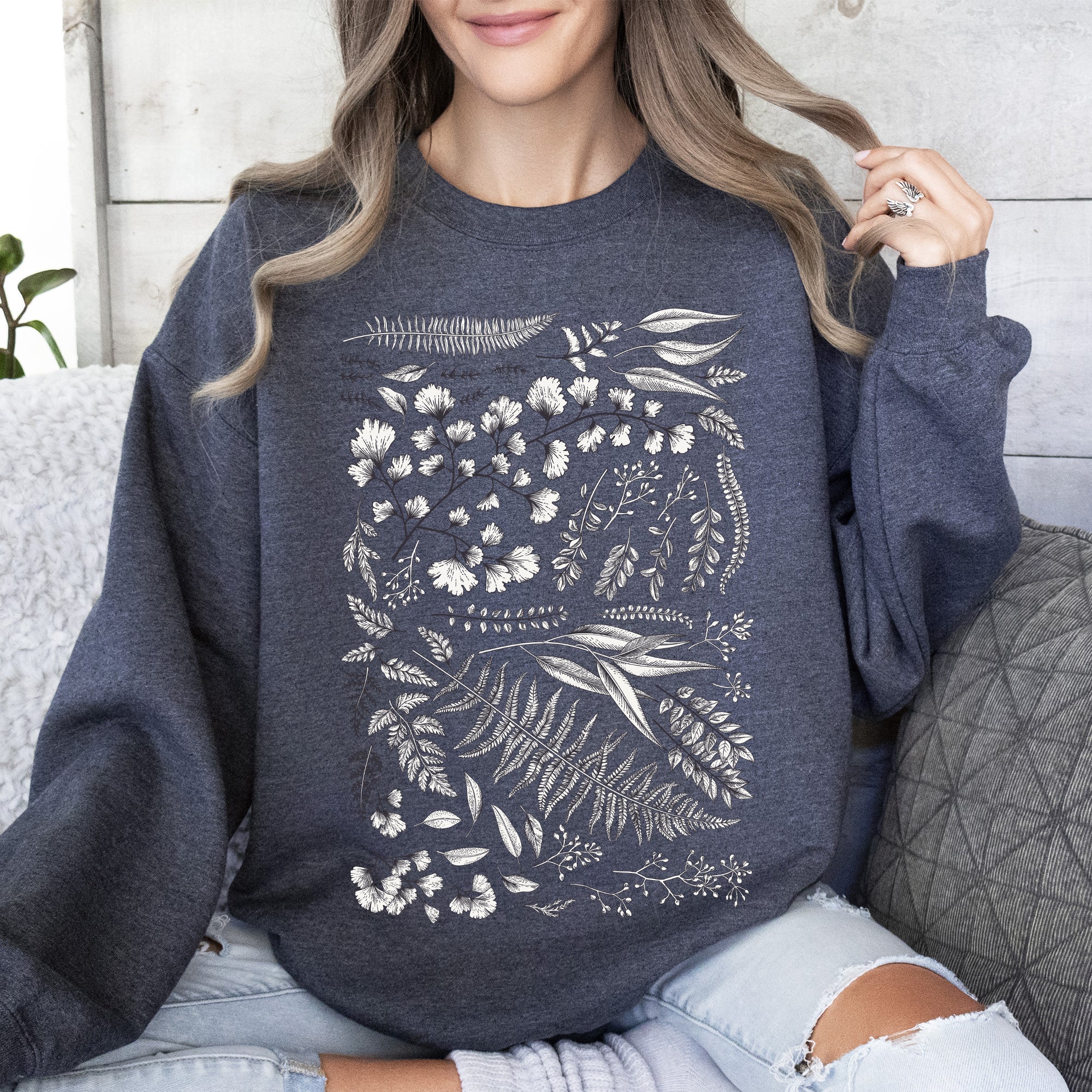 Vintage Fern Illustration Sweatshirt