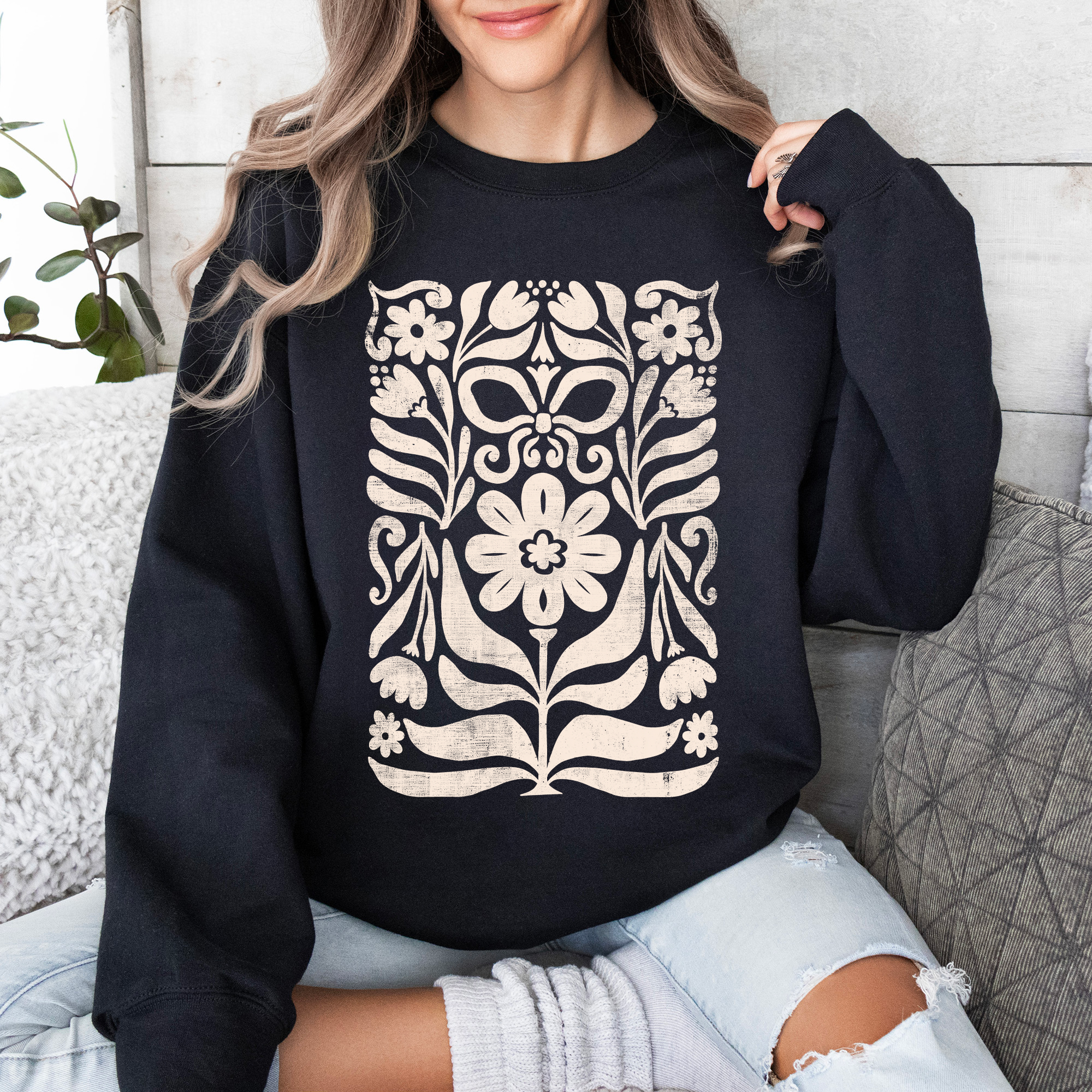 Vintage Folk Flower Pattern Boho Autumn Sunflowers Pumpkins Nature Inspired Sweatshirt