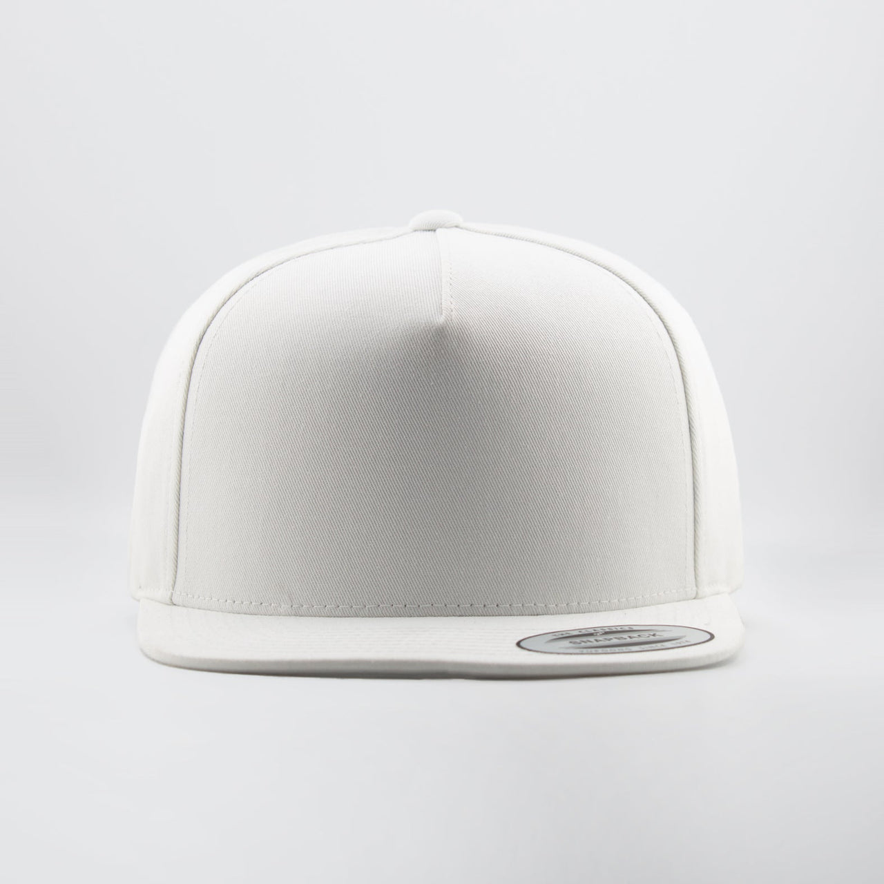 Konus Men's Snapback With Minimal Embroidery