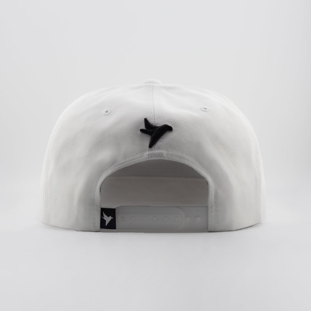 Konus Men's Snapback With Minimal Embroidery