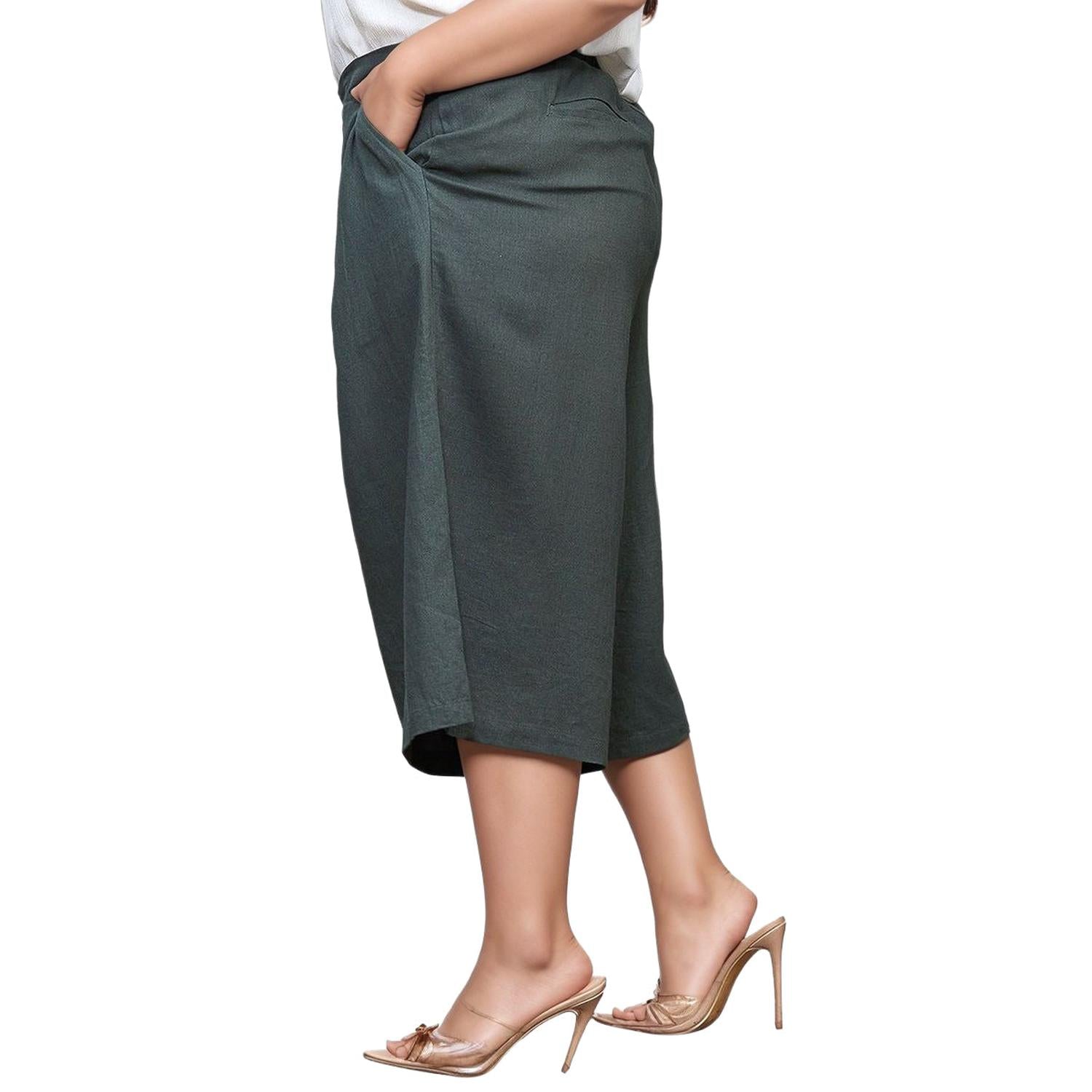 Pleione Plus Women's Pleated Wide Leg Capris