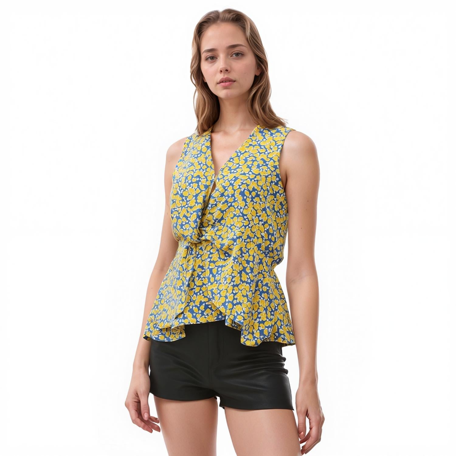 Pleione Sleeveless V-neck Twist Blouse