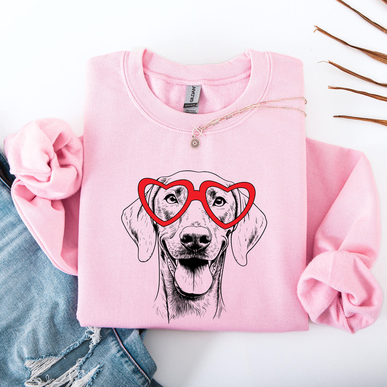Weimaraner Dog Lover Portrait Graphic Celebrating This Beloved Breed For Proud Pet Parents Worldwide Sweatshirt
