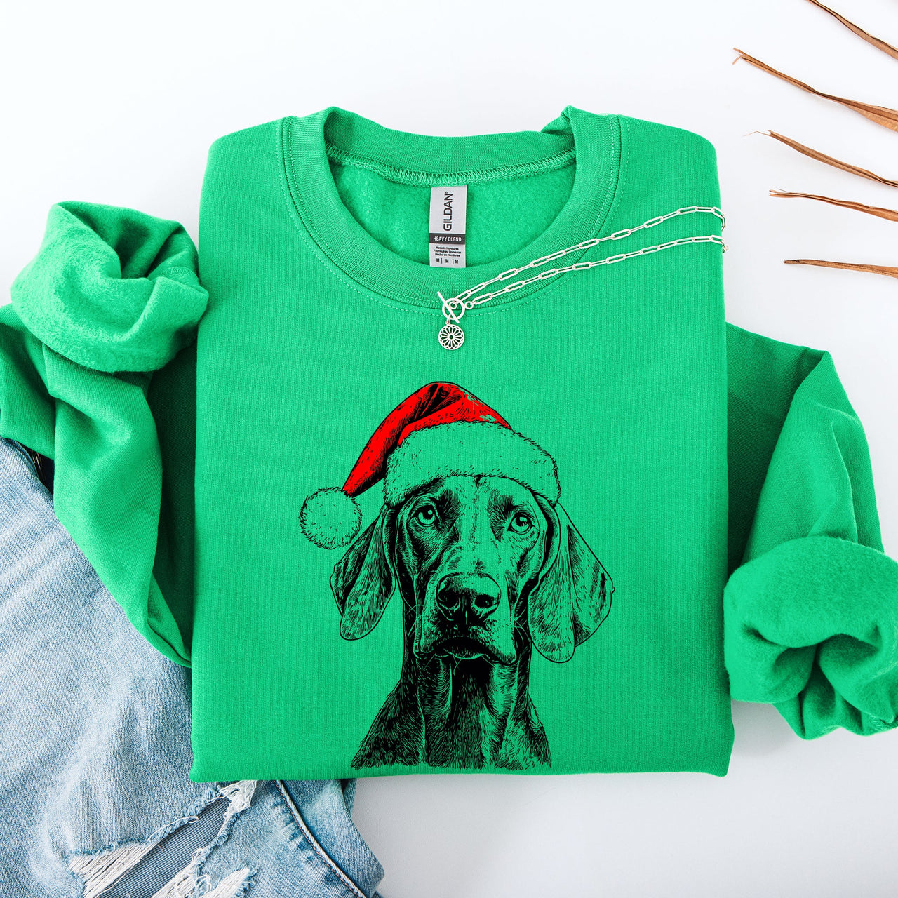 Weimaraner Santa Christmas Dog Lover Festive Portrait With Santa Hat And Holiday Cheer For Pet Parents Sweatshirt
