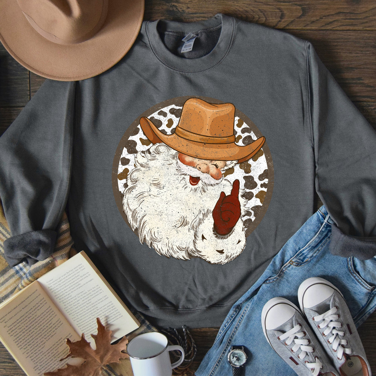 Western Cowboy Santa Hat Cow Print Christmas Retro Motif Holiday Design Sweatshirt