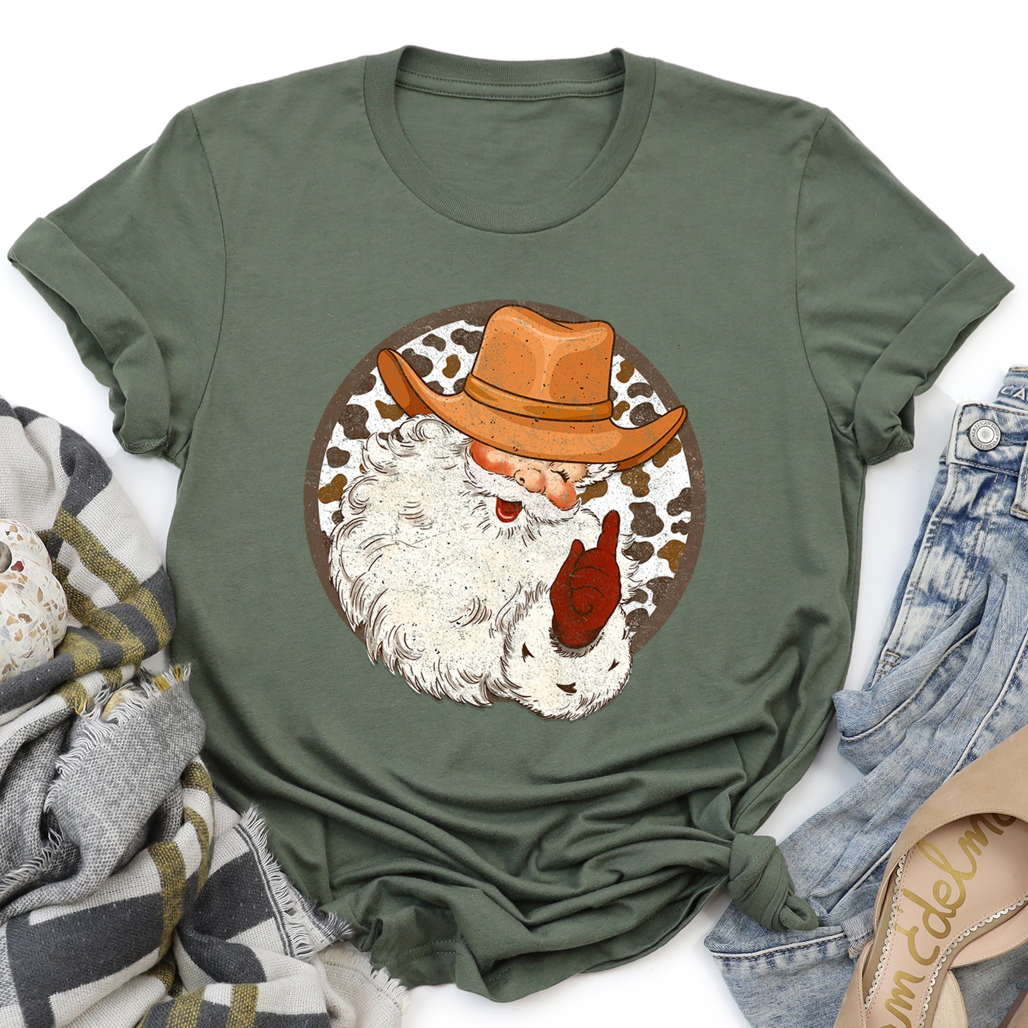 Western Cowboy Santa Hat Cow Print Christmas Retro Vintage Ultra Soft Graphic Tee