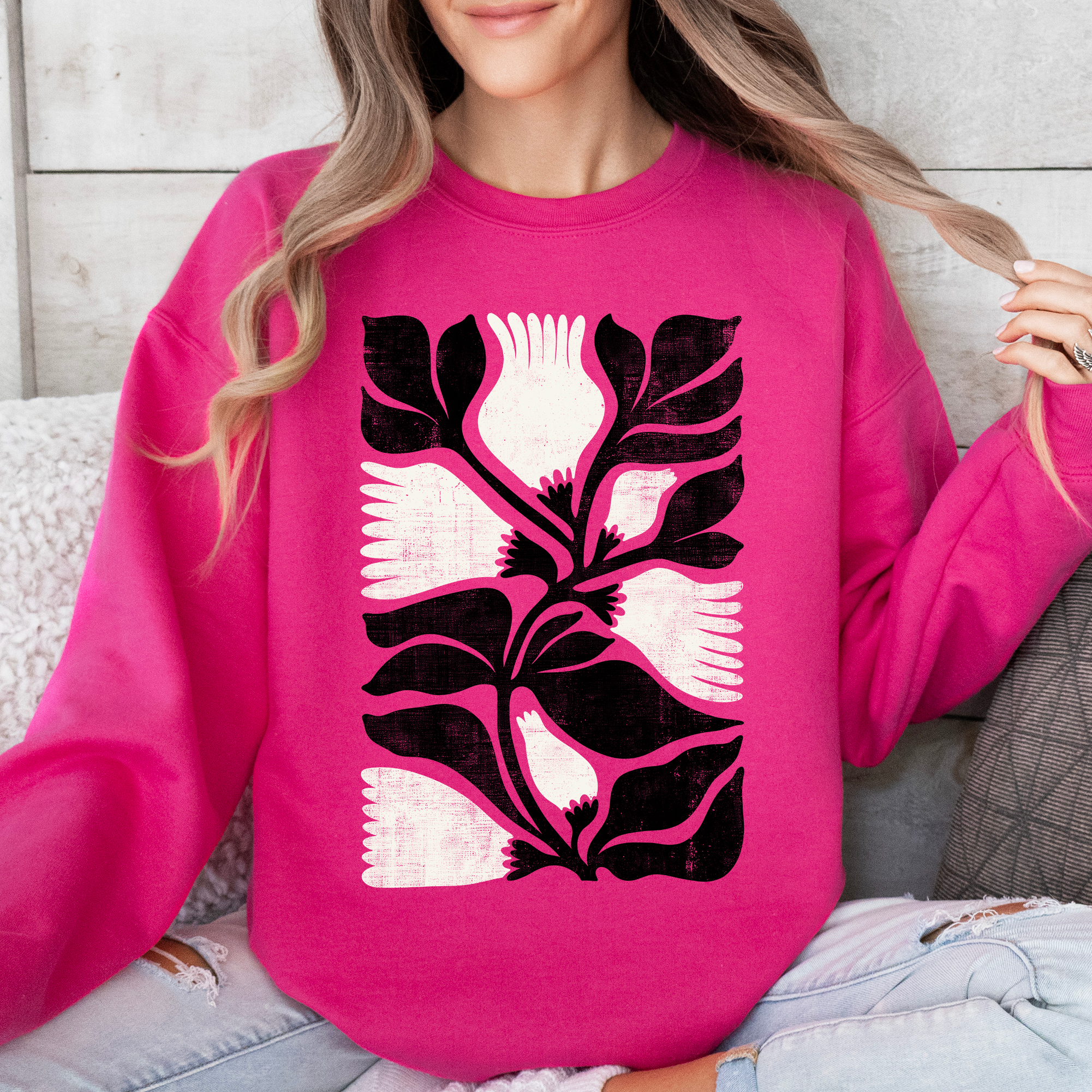 White Petal Flower And Black Leaf Vintage Boho Nature Print Cozy Timeless Everyday Wear Sweatshirt