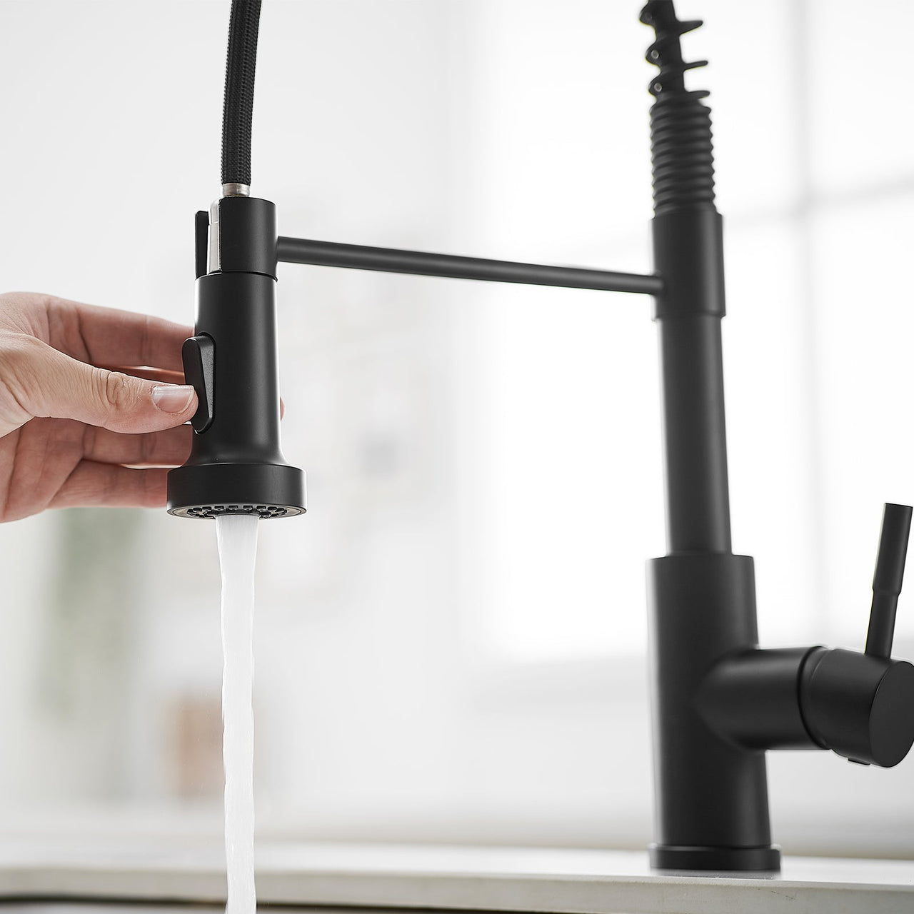 Kitchen Faucet with Pull Down Sprayer Black Stainless Steel Single Handle Pull Out Spring Sink Faucets