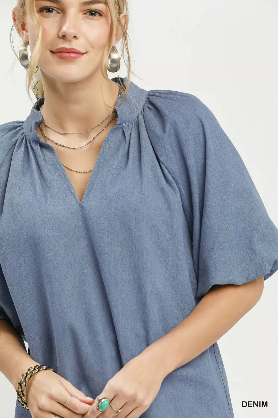 Umgee Chambray Scallop Hem Puff Sleeve Top