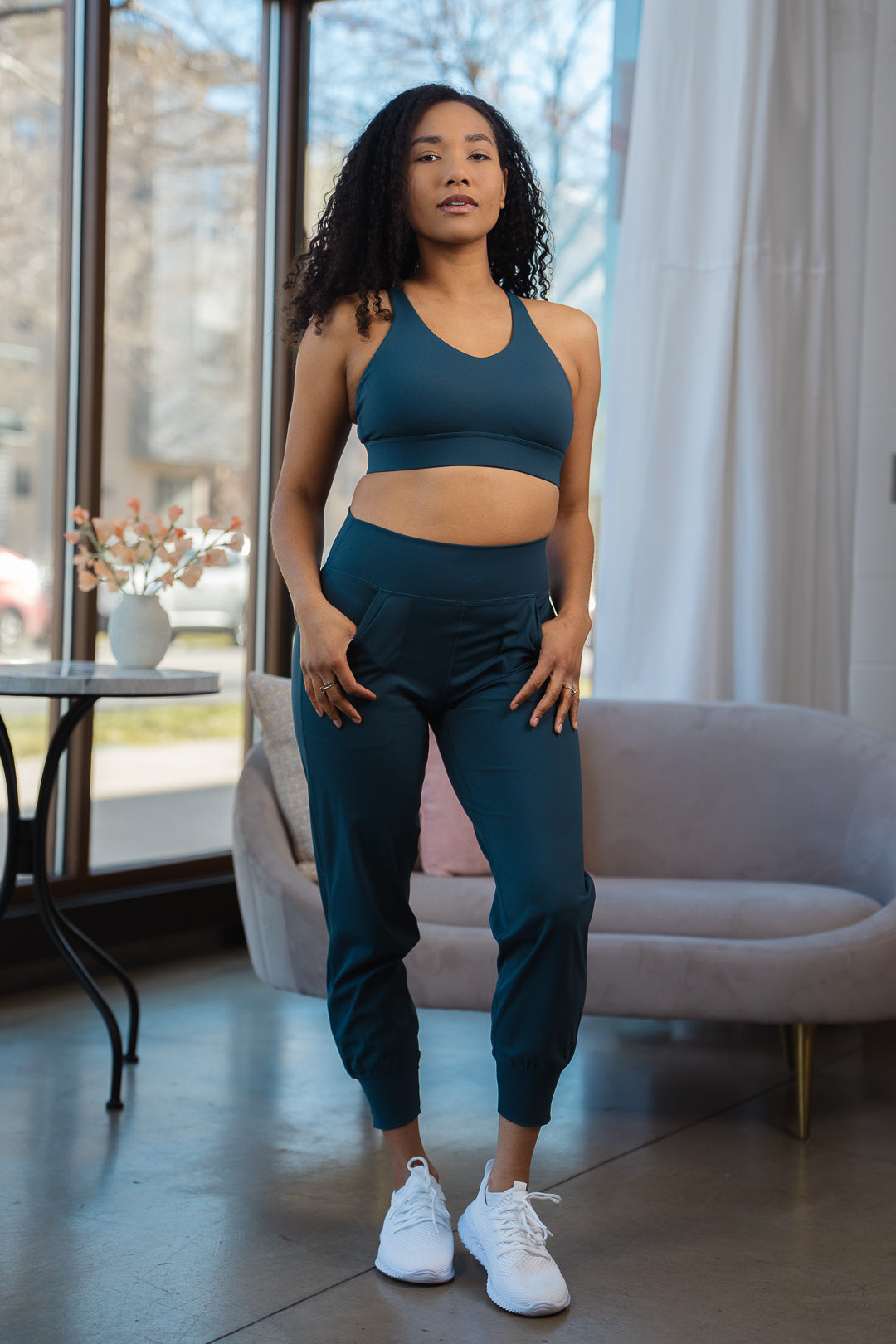 GRAVITY resilient jogger